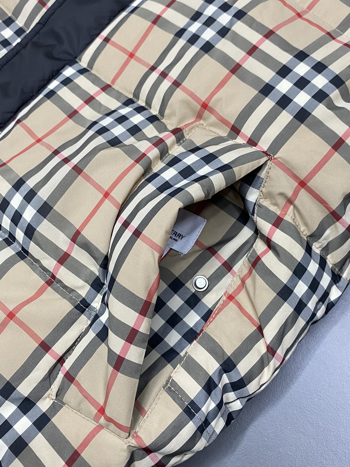 Burberry Down Vest M-xl