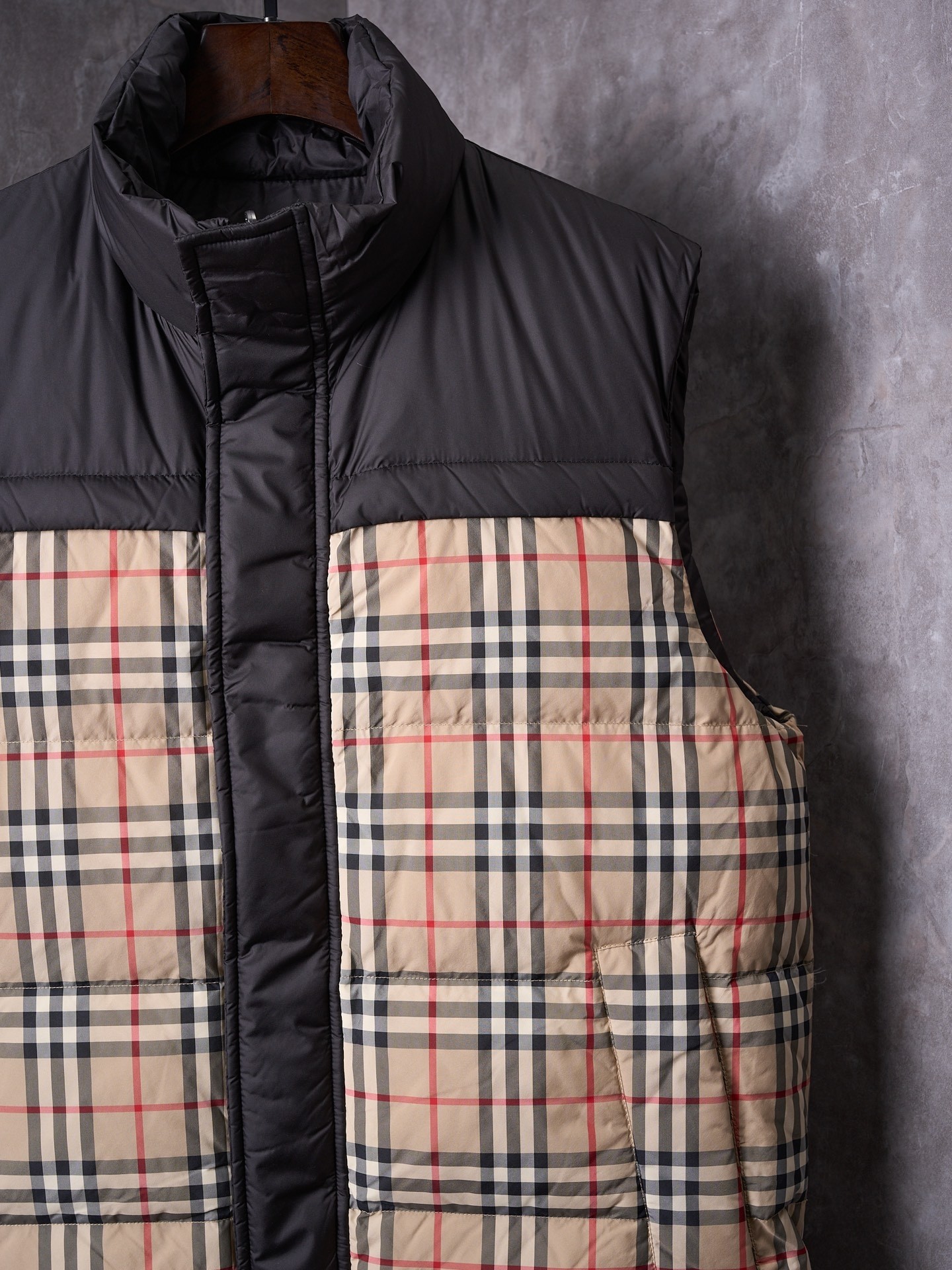 Burberry Down Vest S-m-l-xl