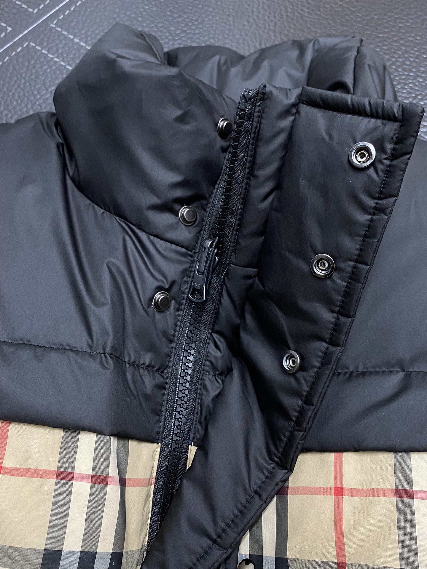 Burberry Down Vest M-xl