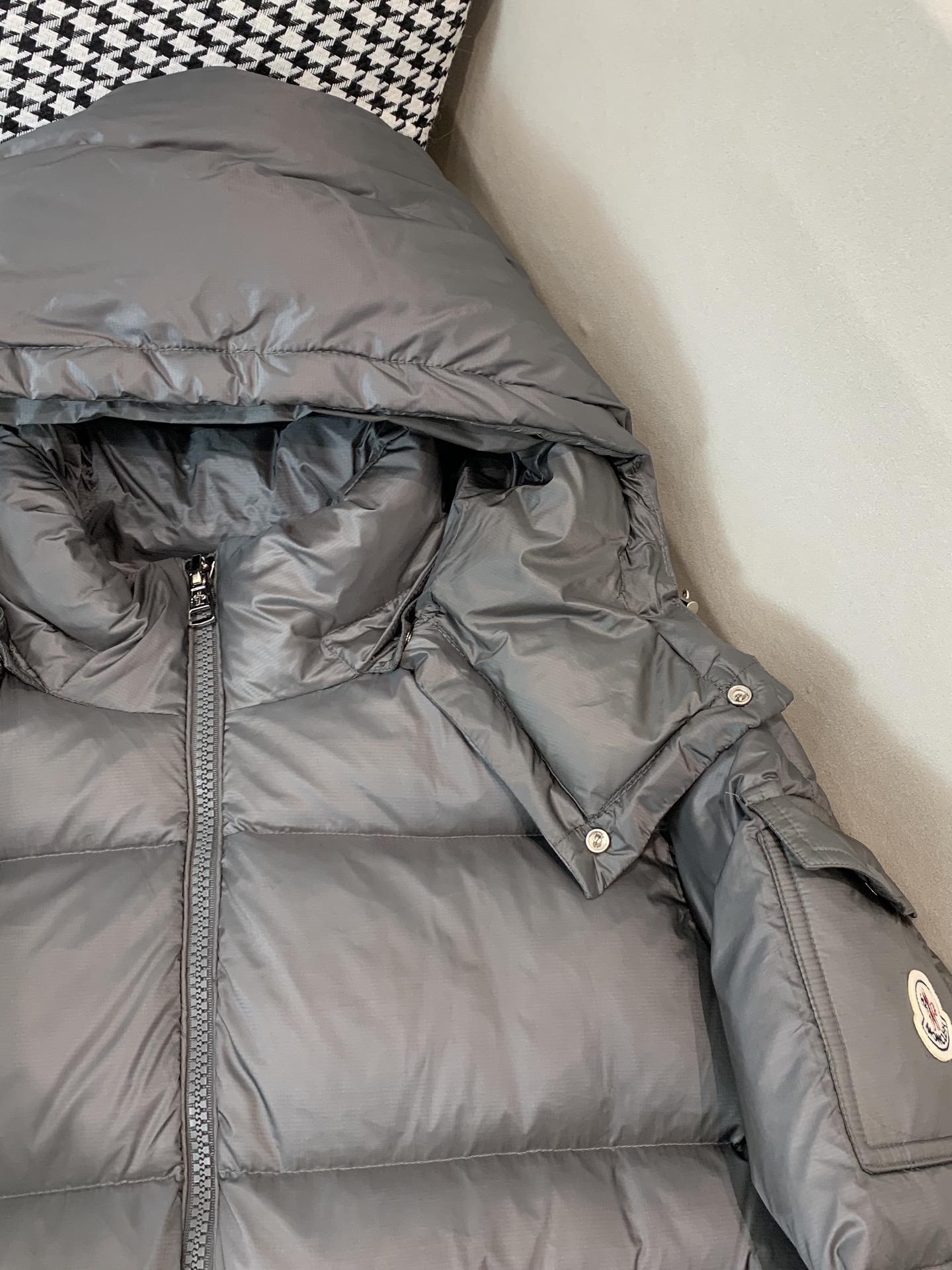 Moncler Male Down Jacket White Duck Down Black Hooded S-m-l