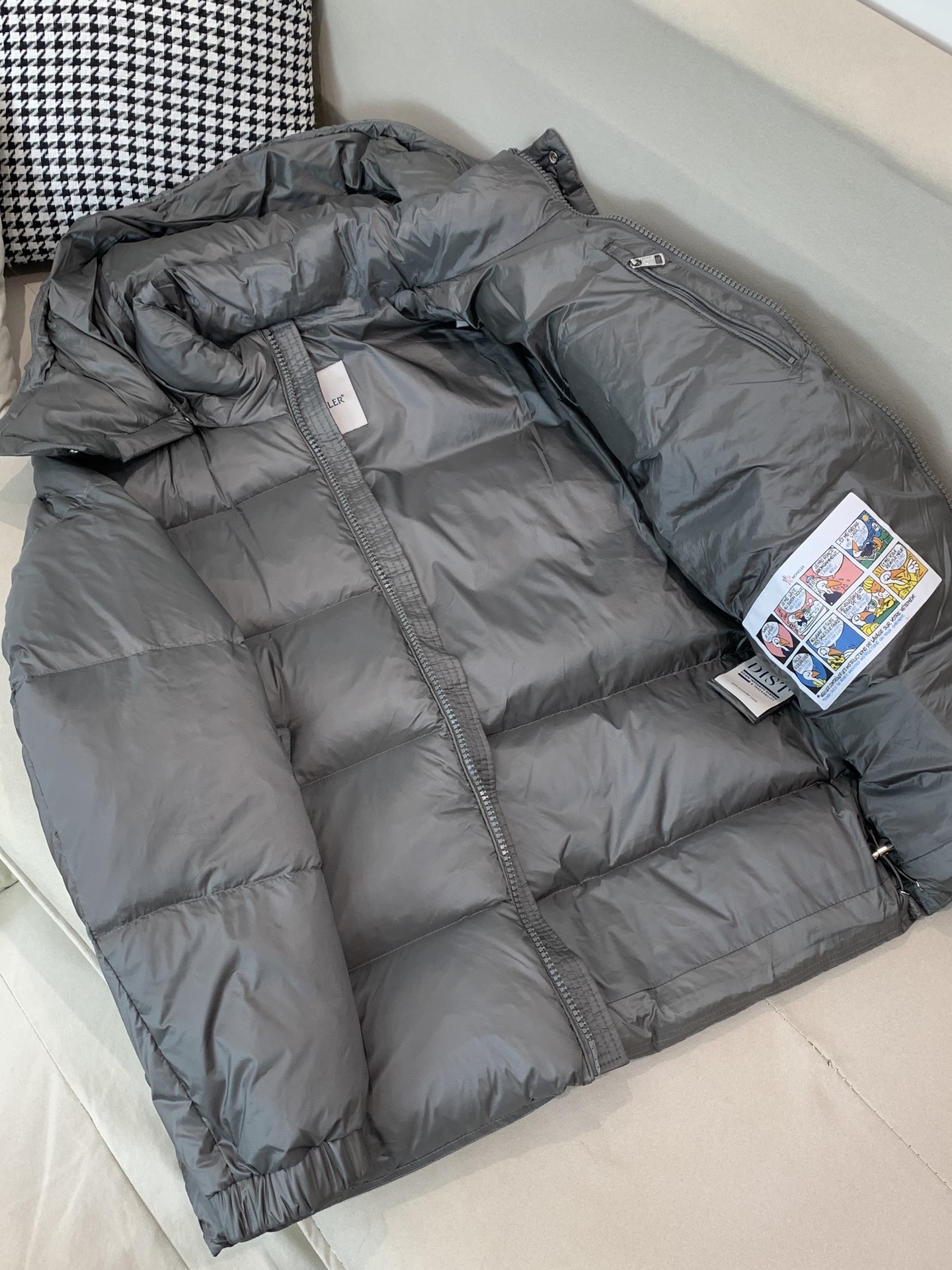Moncler Male Down Jacket White Duck Down Black Hooded S-m-l