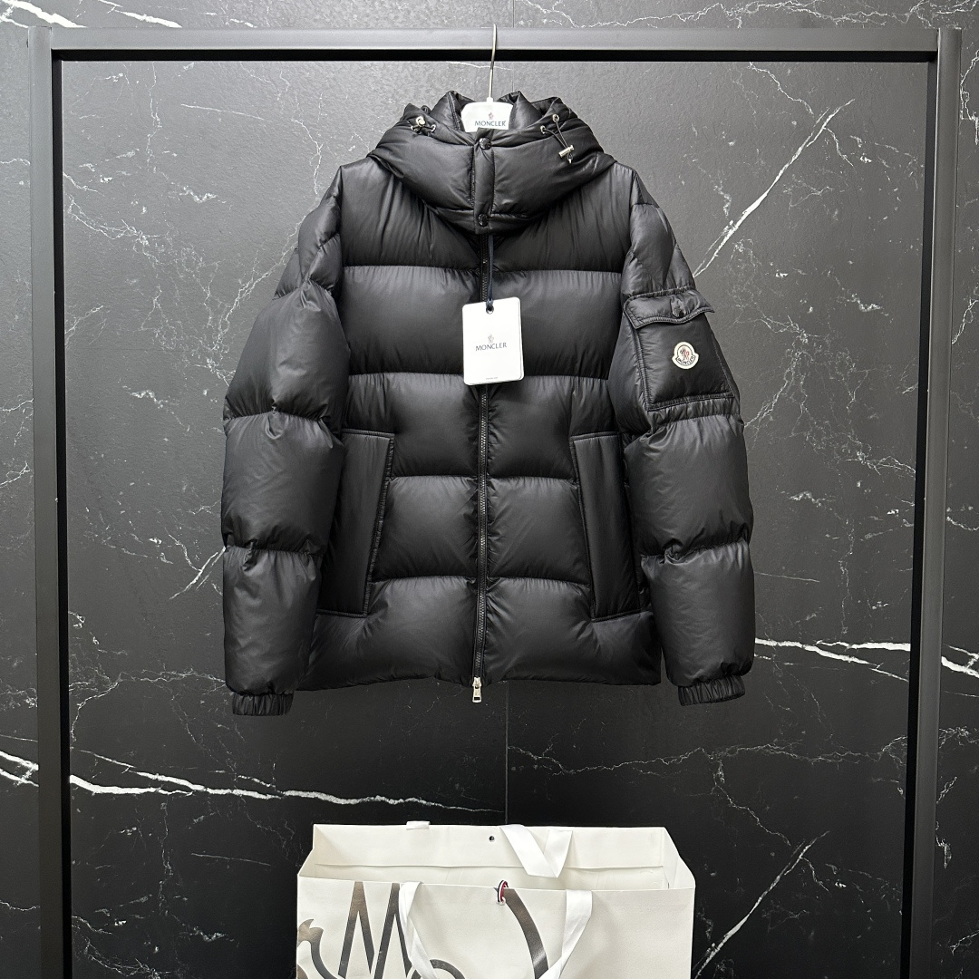 Moncler Female Down Jacket Black Hooded M-l-xl