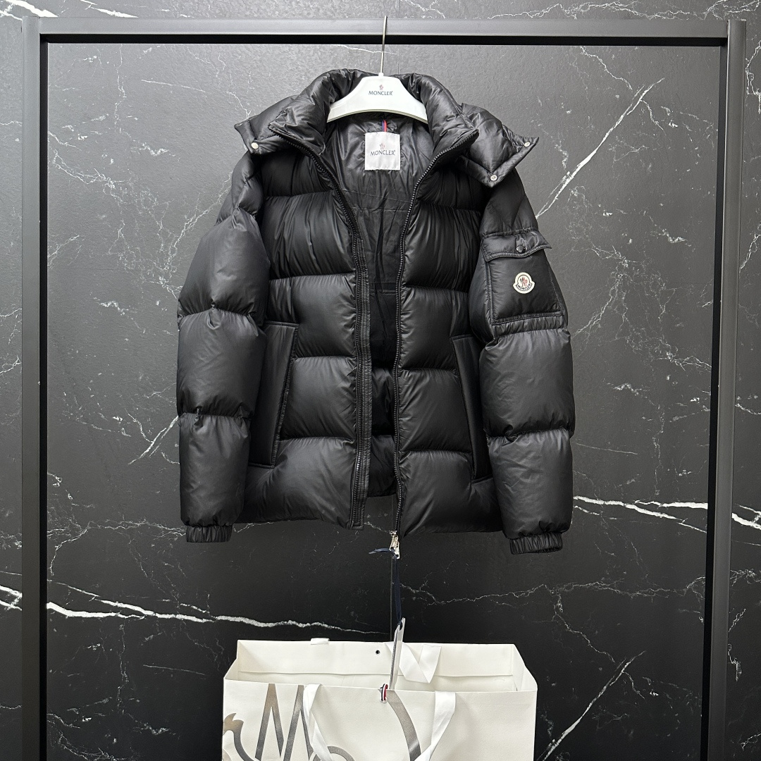Moncler Female Down Jacket Black Hooded M-l-xl