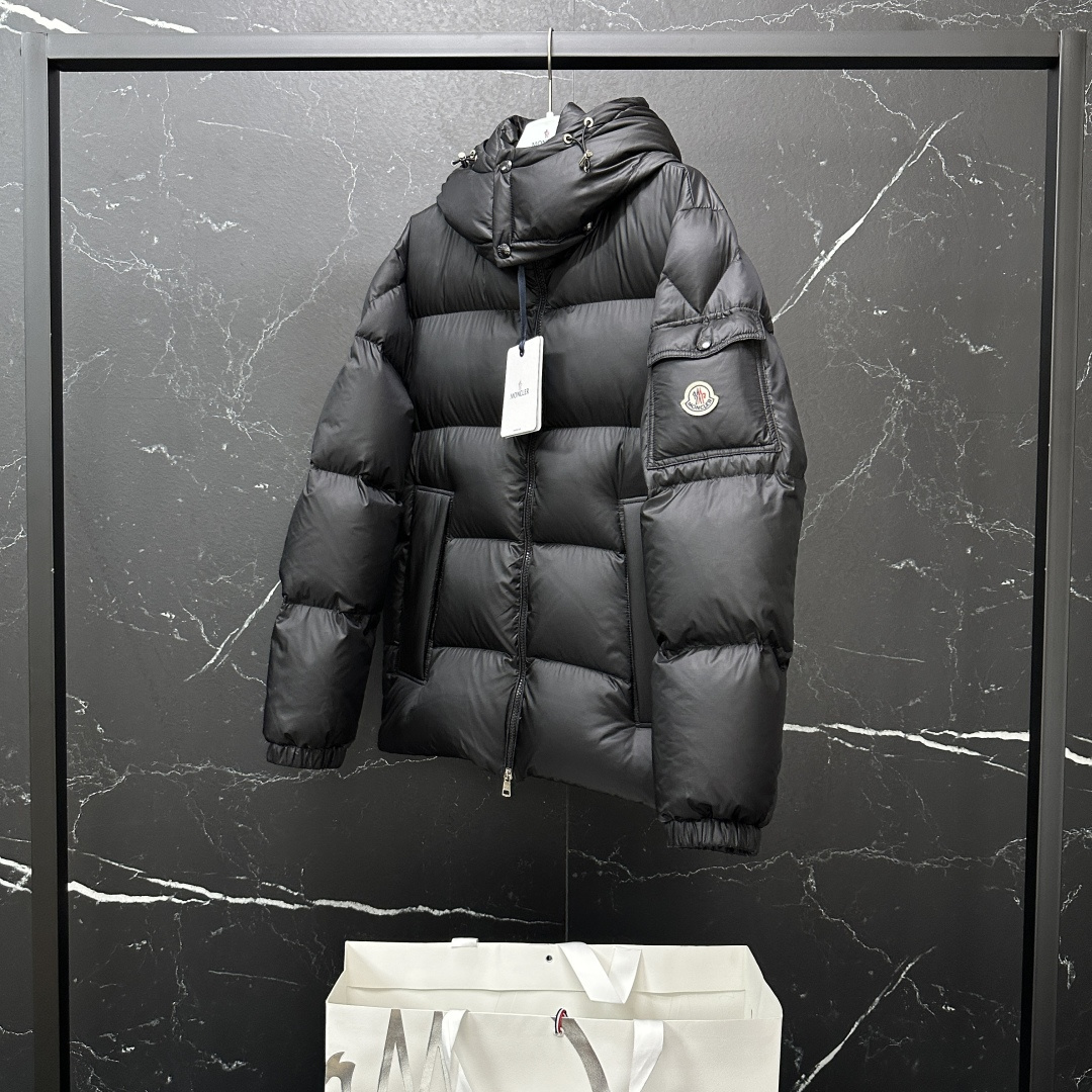 Moncler Female Down Jacket Black Hooded M-l-xl