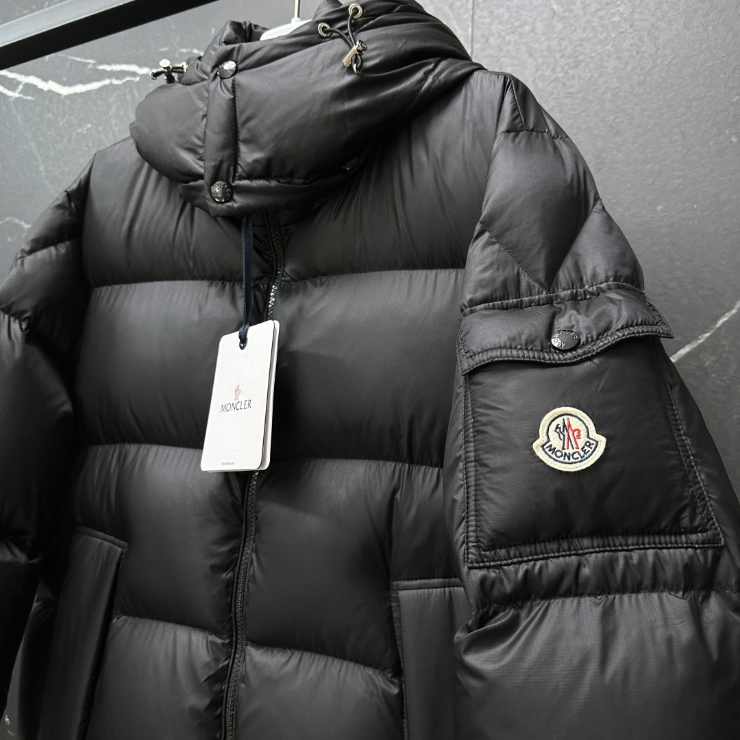 Moncler Female Down Jacket Black Hooded M-l-xl