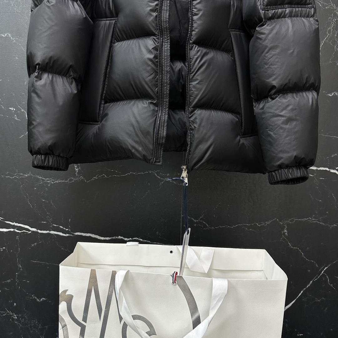 Moncler Female Down Jacket Black Hooded M-l-xl