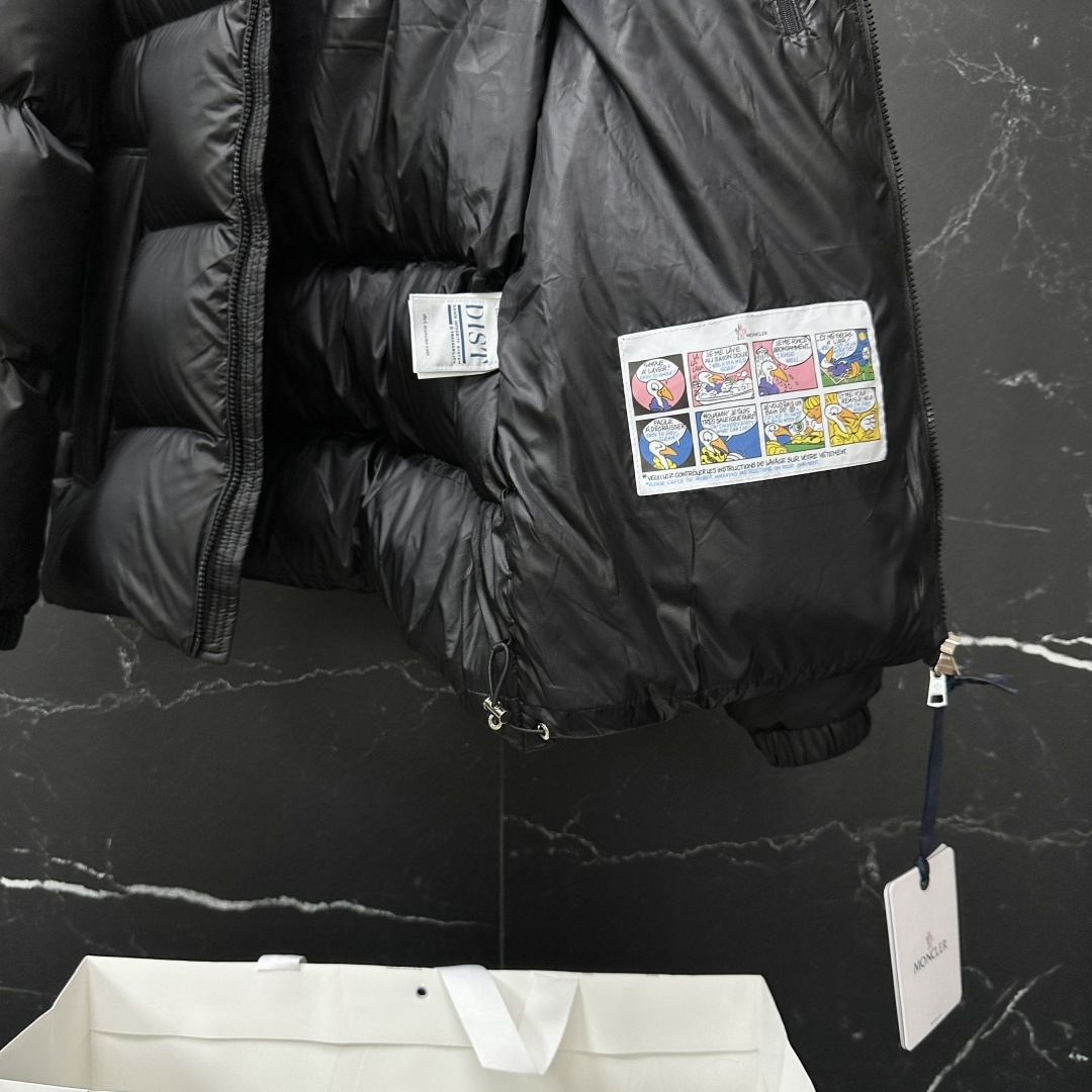 Moncler Female Down Jacket Black Hooded M-l-xl