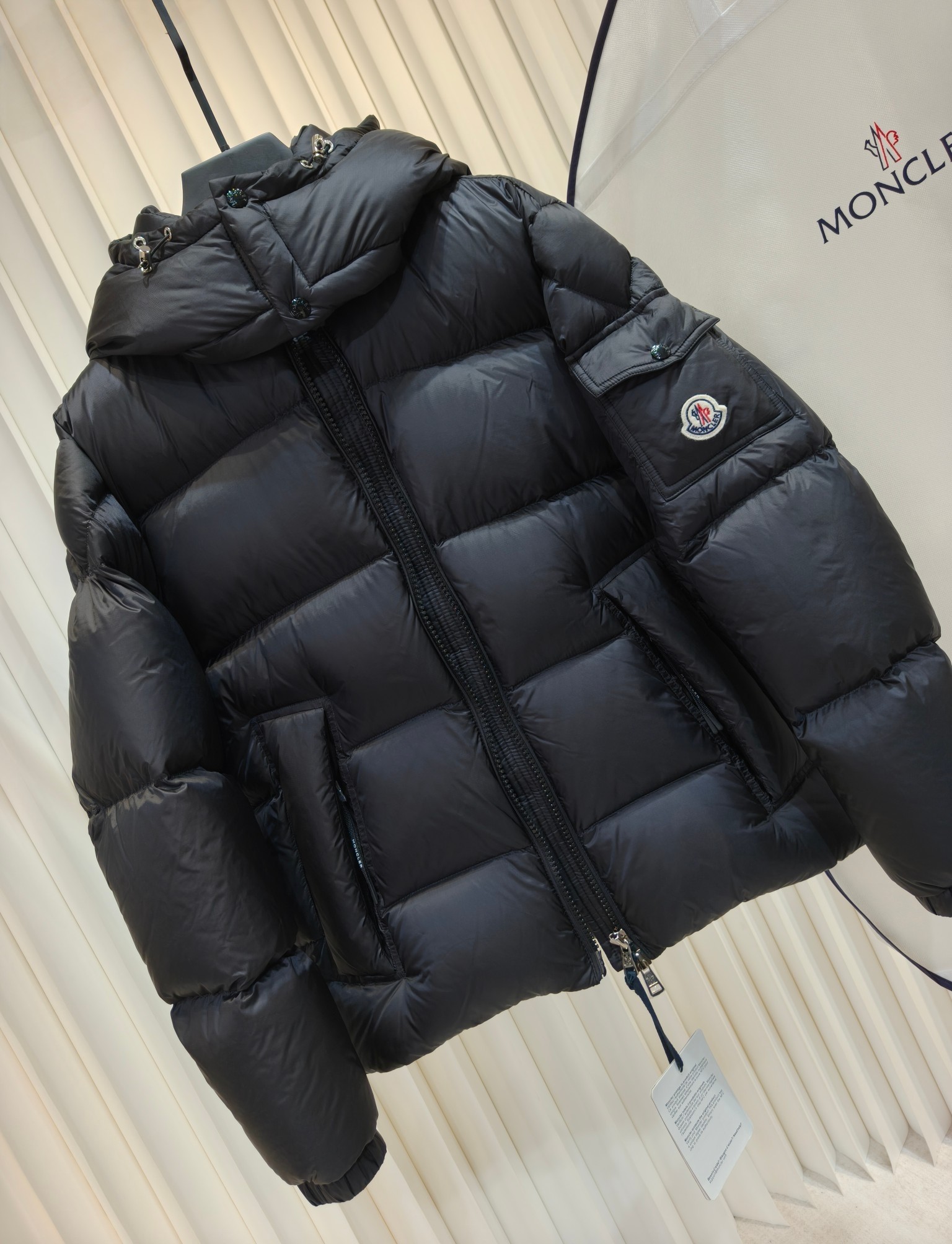 Moncler Down Jacket Black Hooded M-l-xl