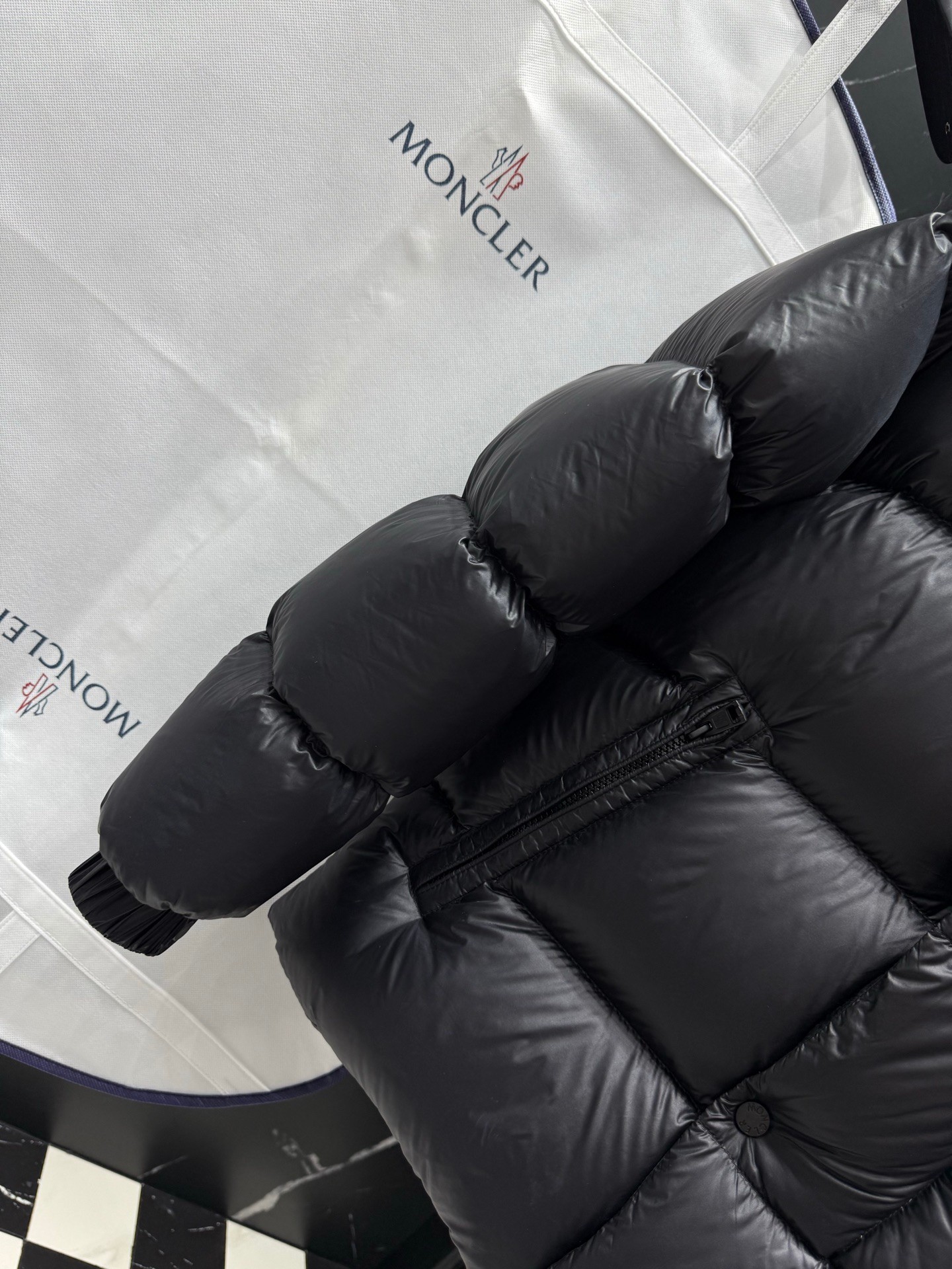 Moncler Basic Clothing M-l