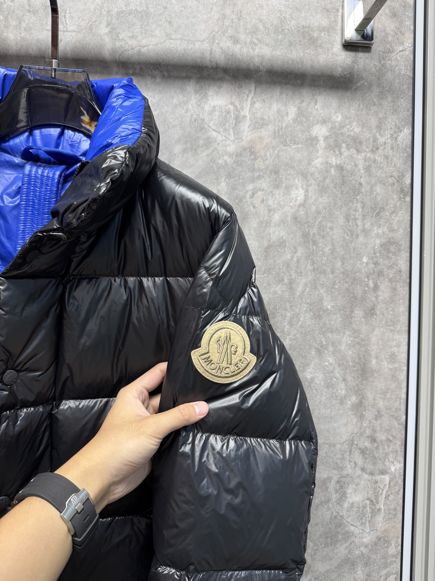 Moncler Down Jacket Black M-l-xl