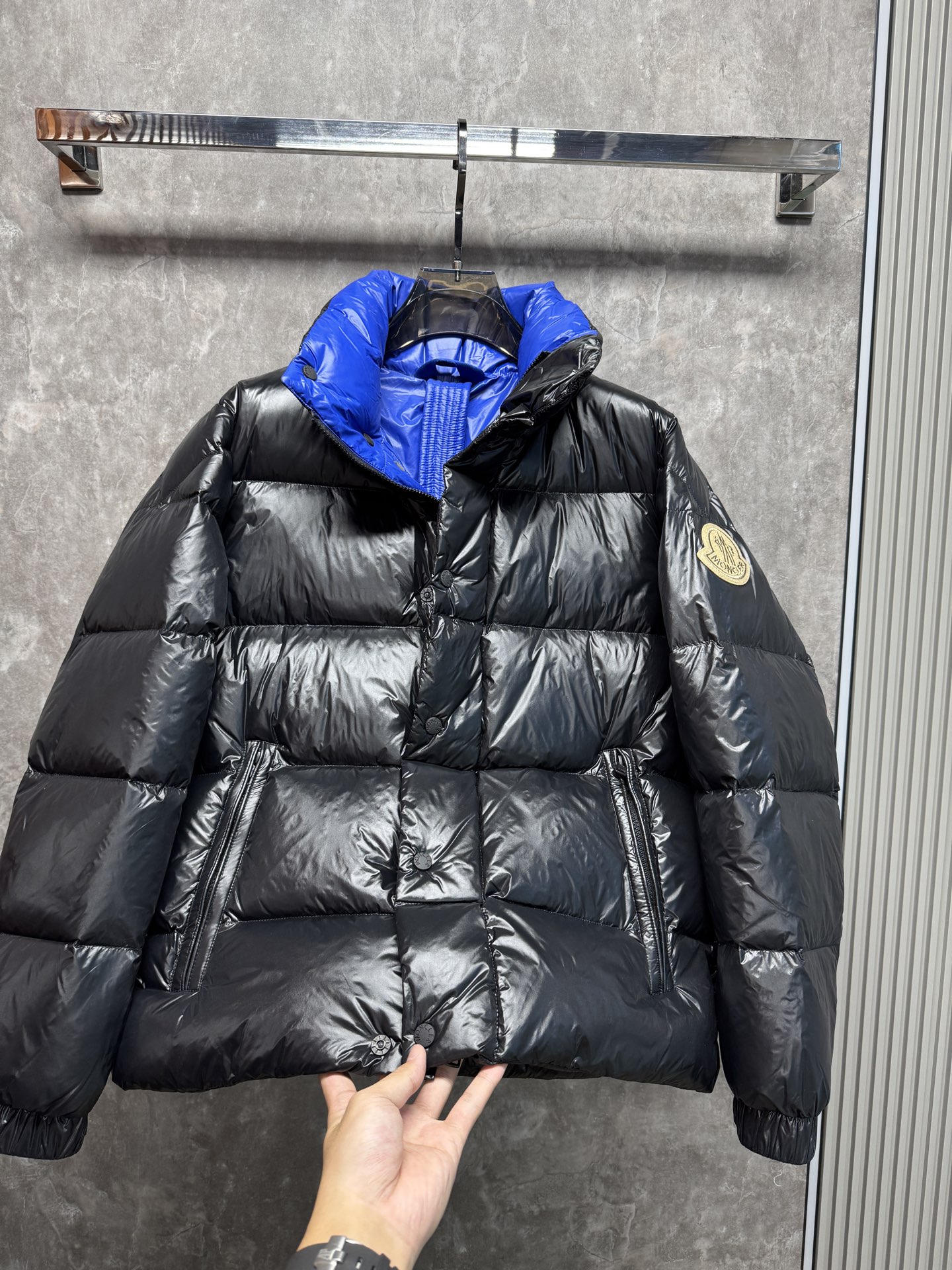 Moncler Down Jacket Black M-l-xl
