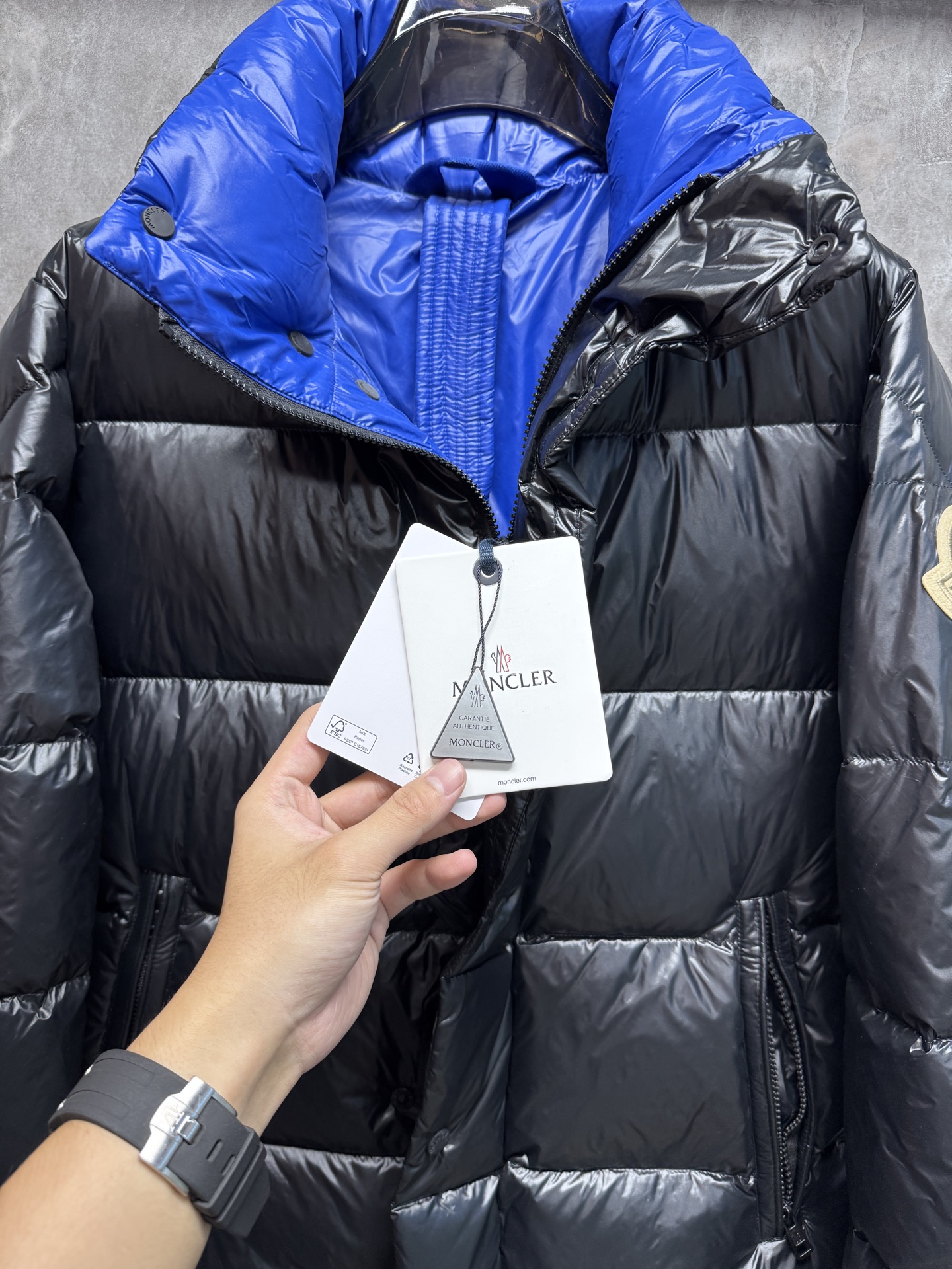 Moncler Down Jacket Black M-l-xl