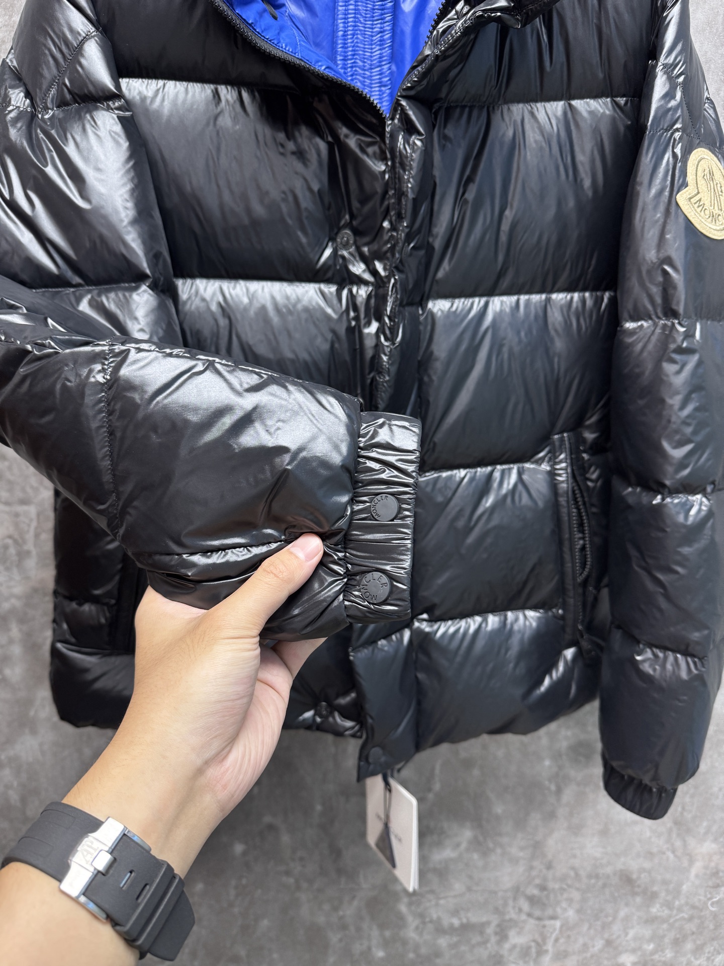 Moncler Down Jacket Black M-l-xl