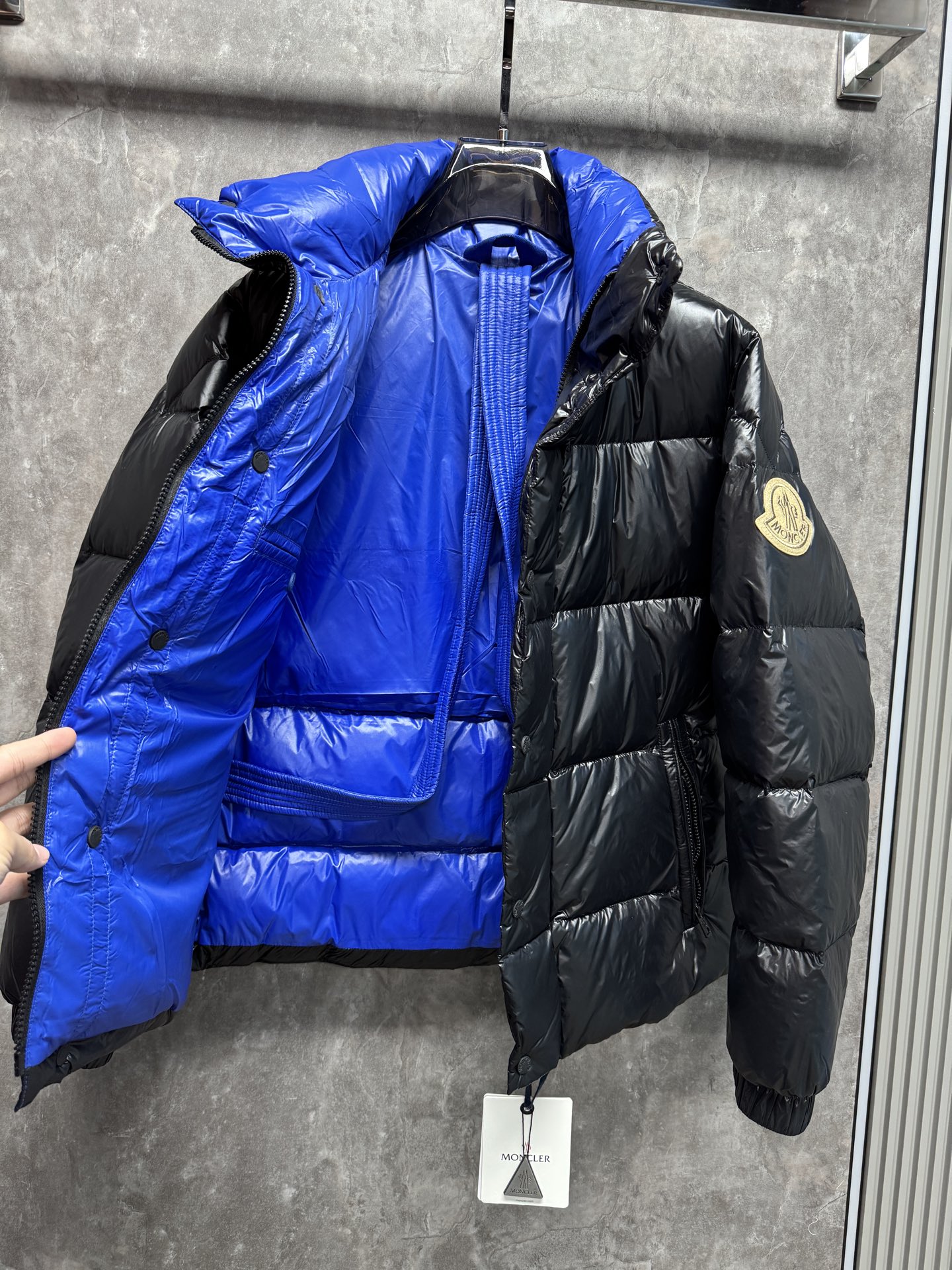 Moncler Down Jacket Black M-l-xl