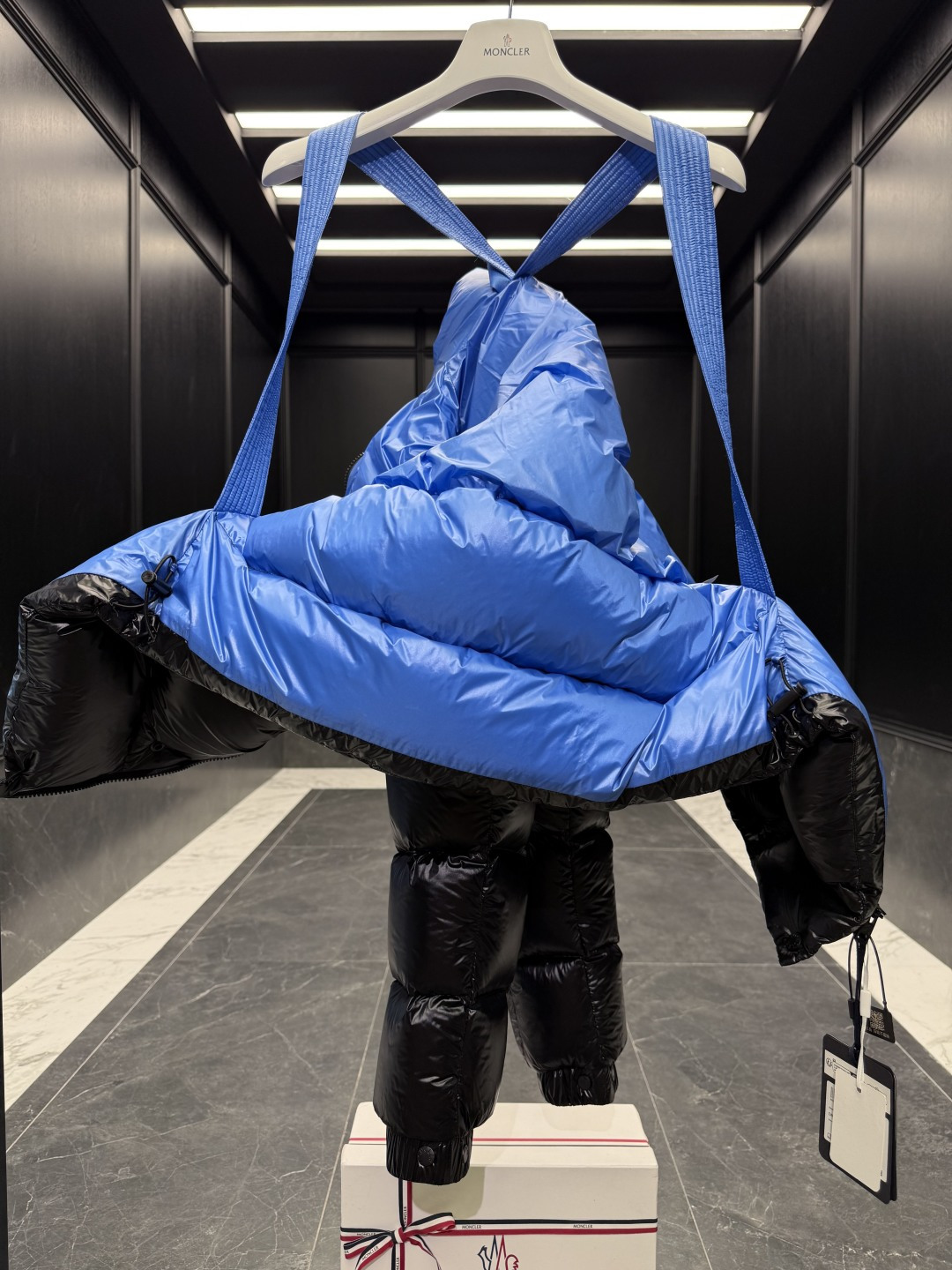 Moncler Male Down Jacket M-l