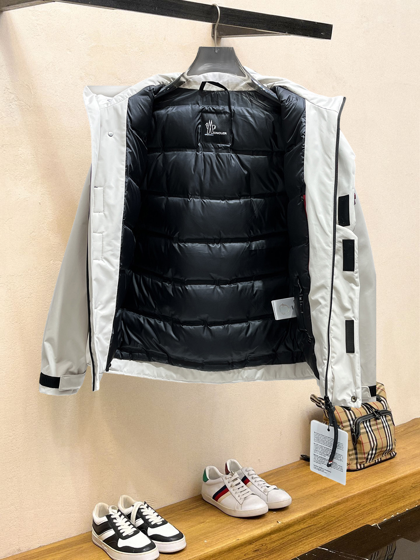 Moncler Down Jacket S-m-l-xl