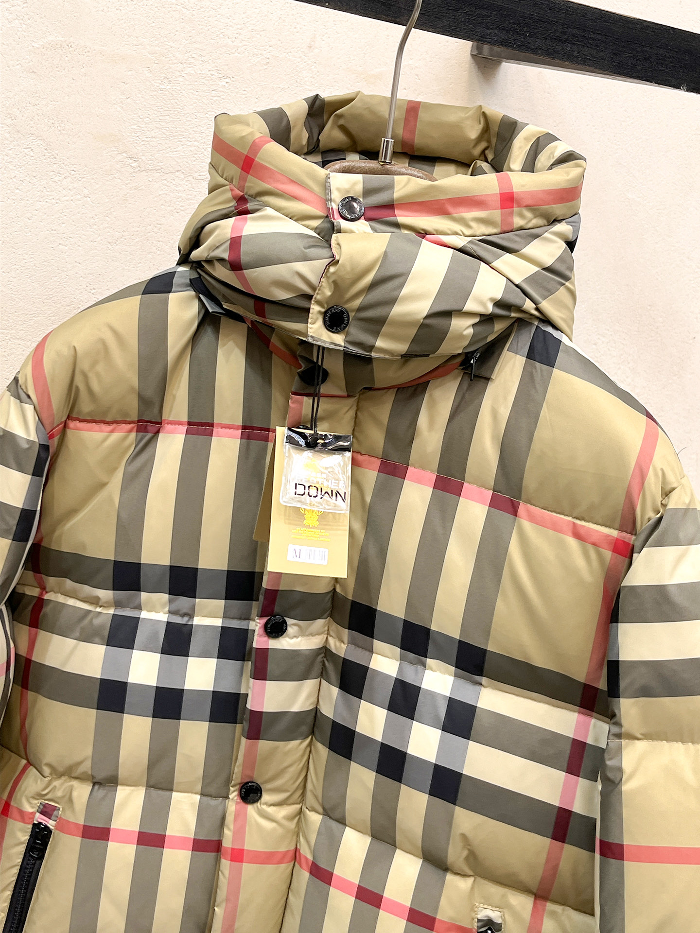 Burberry Down Jacket S-m-l-xl