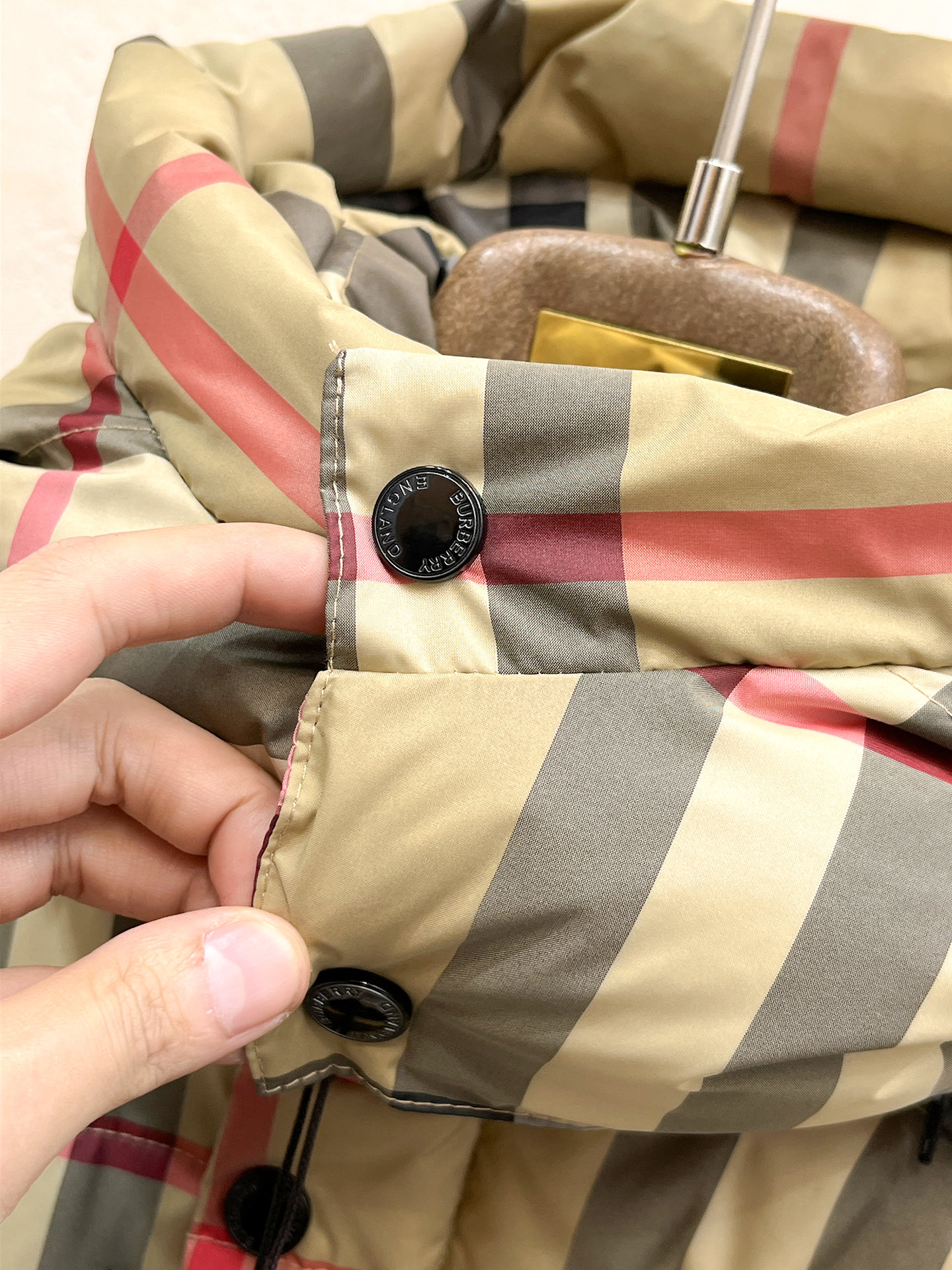 Burberry Down Jacket S-m-l-xl