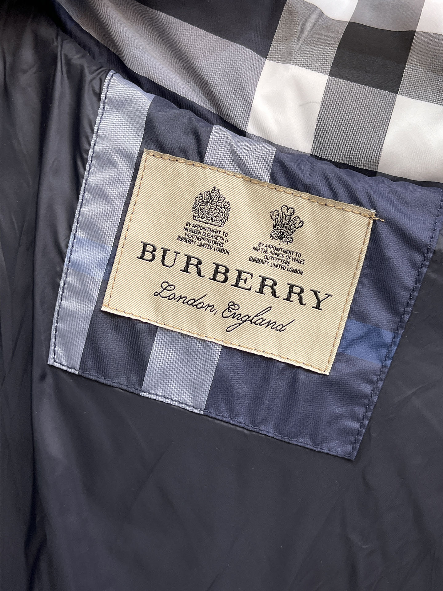 Burberry Down Jacket S-m-l-xl