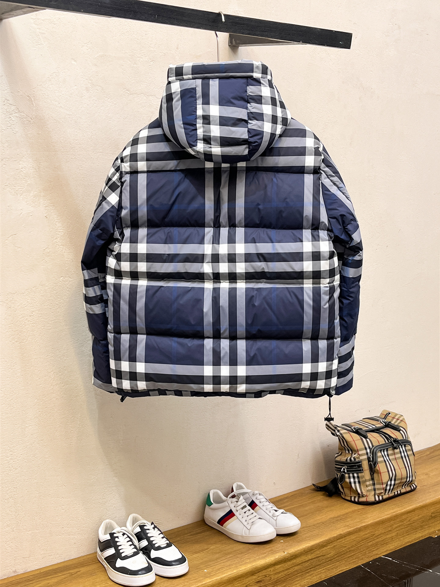 Burberry Down Jacket S-m-l-xl