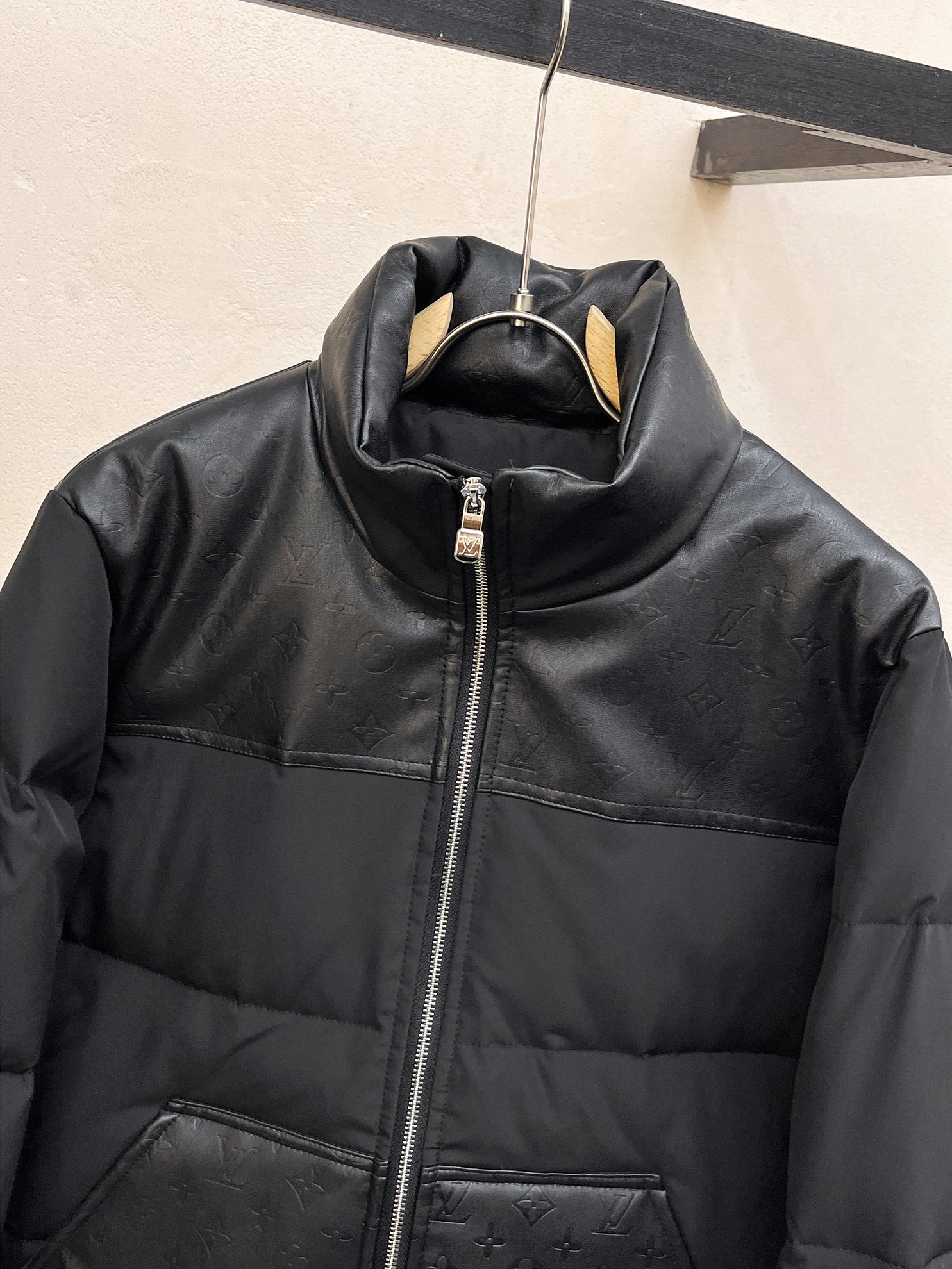 Louis Vuitton Down Jacket S-m-l-xl
