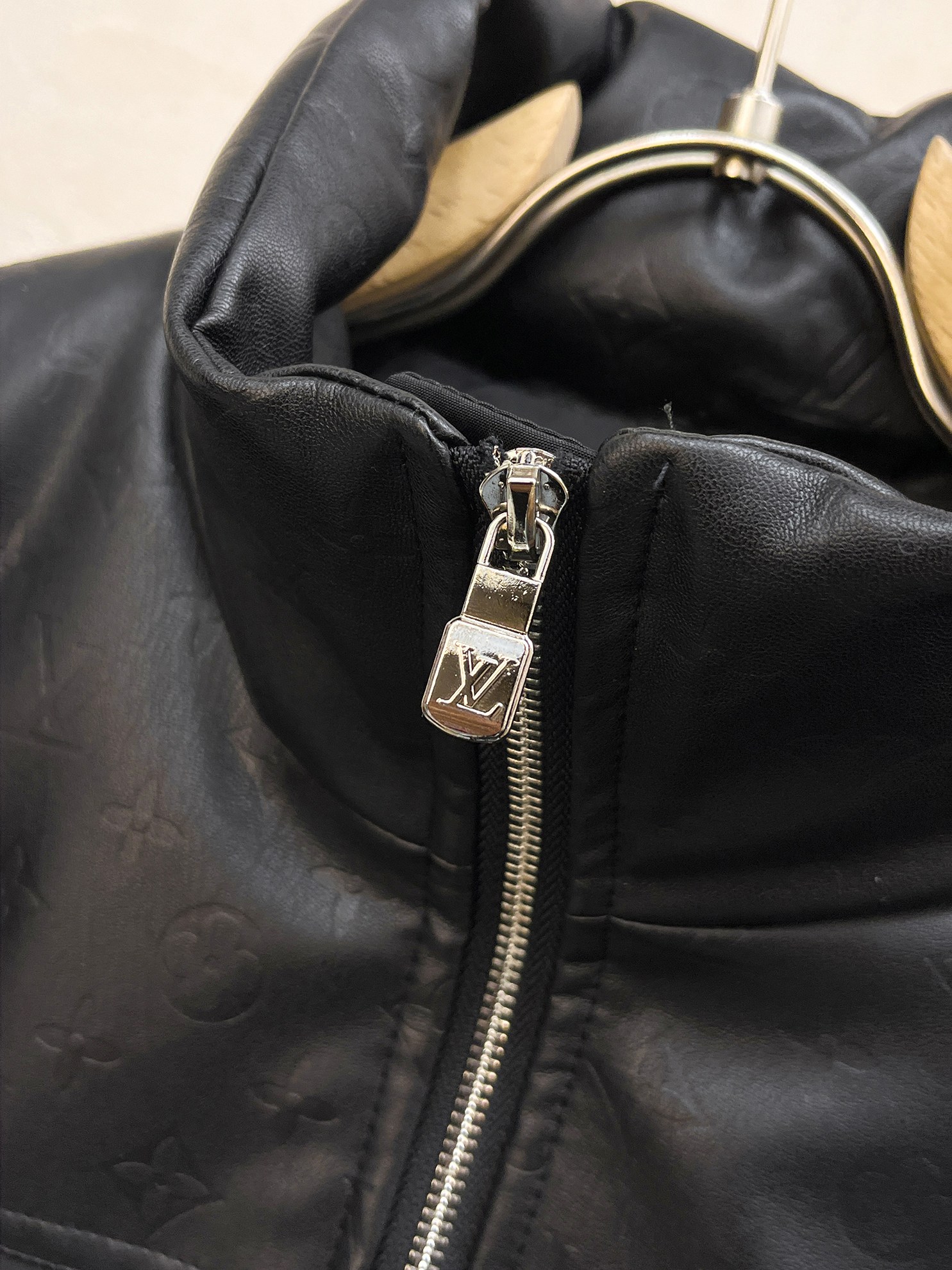 Louis Vuitton Down Jacket S-m-l-xl