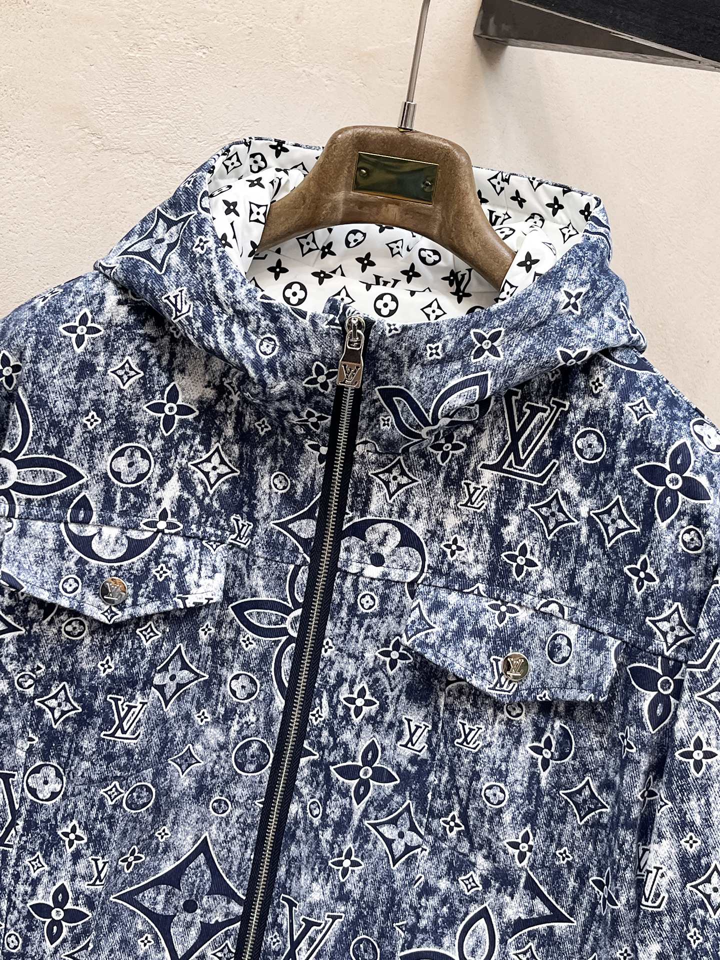 Louis Vuitton Down Jacket S-m-l-xl