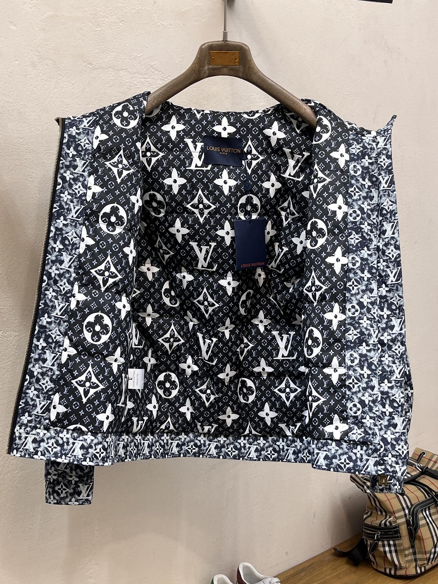 Louis Vuitton Down Jacket S-m-l-xl