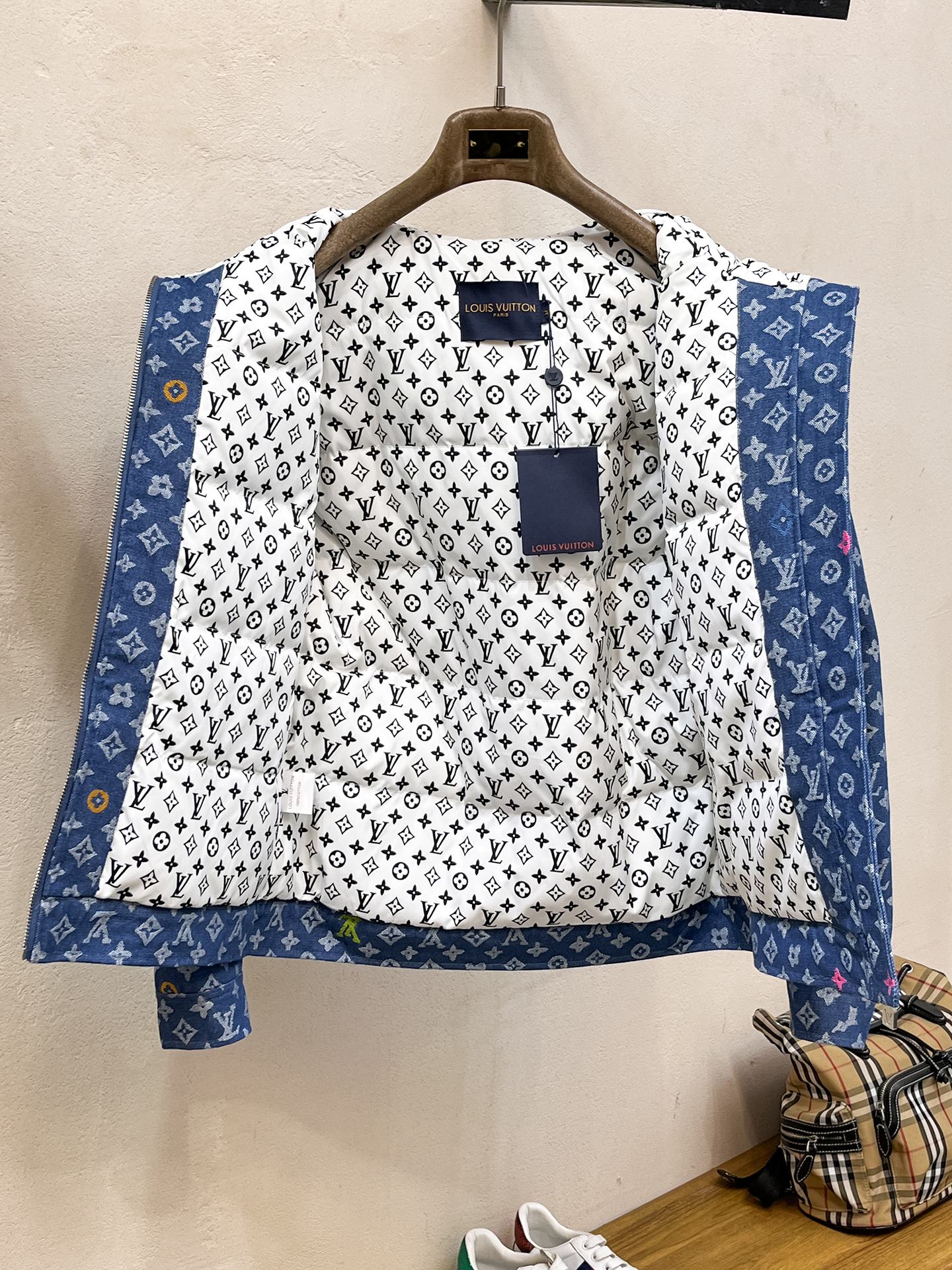 Louis Vuitton Down Jacket S-m-l-xl