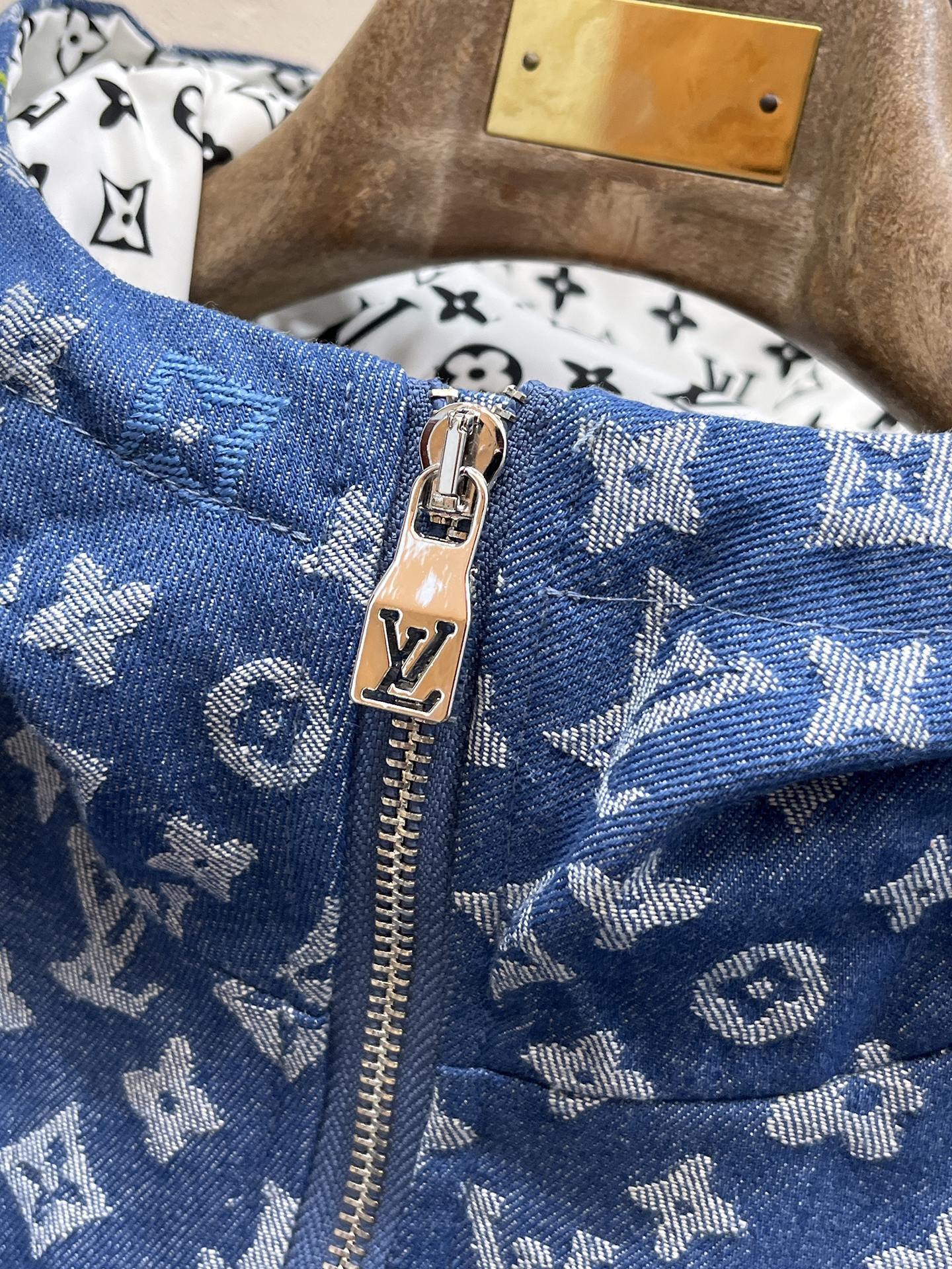 Louis Vuitton Down Jacket S-m-l-xl