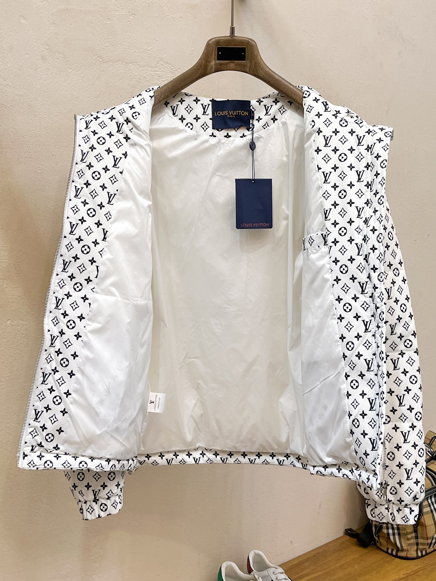 Louis Vuitton Down Jacket S-m-l-xl