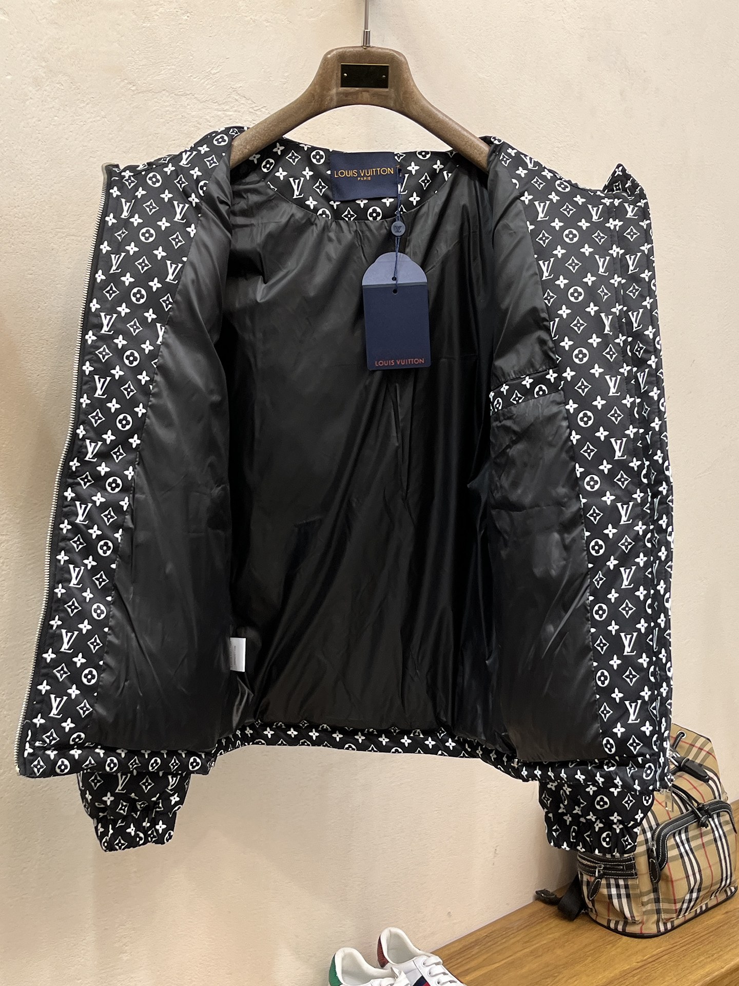 Louis Vuitton Down Jacket S-m-l-xl