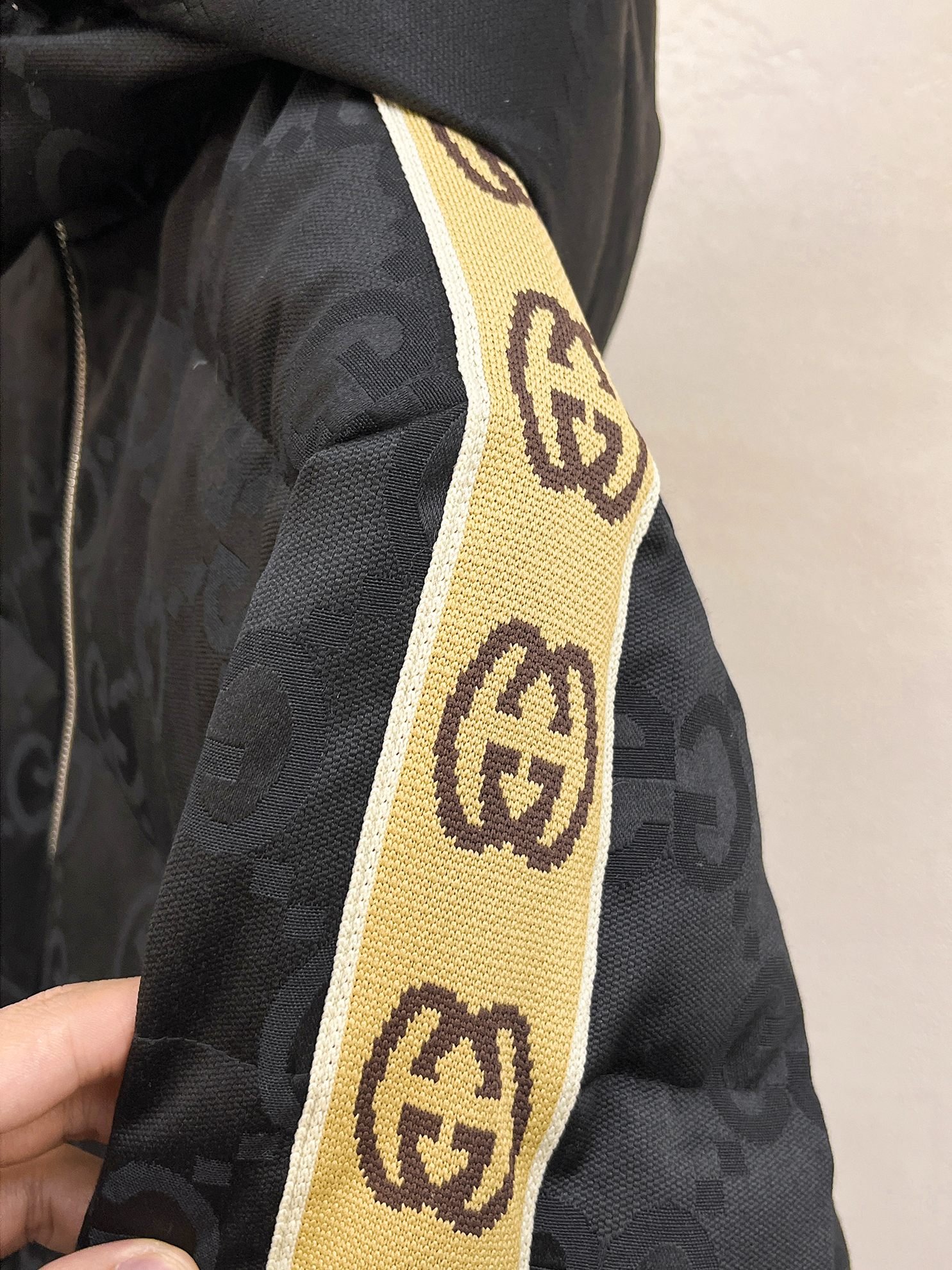 Gucci Down Jacket S-m-l-xl