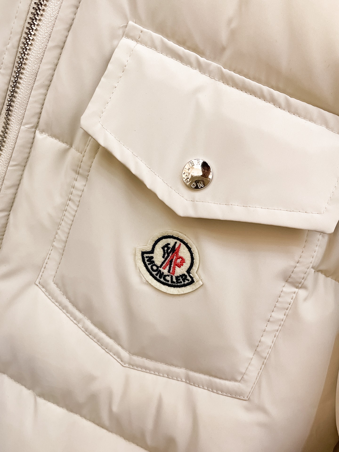 Moncler Down Jacket S-m-l-xl