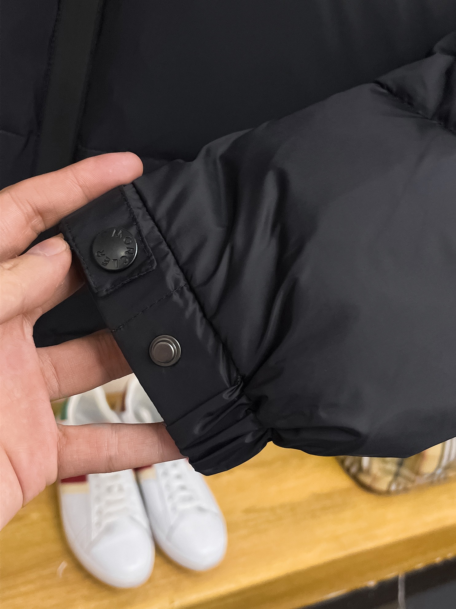 Moncler Down Jacket S-m-l-xl