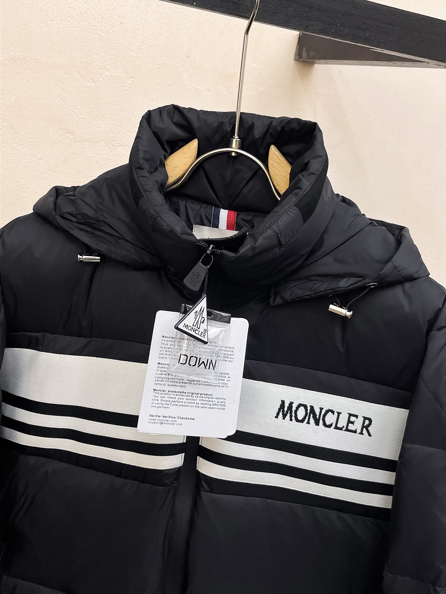 Moncler Down Jacket S-m-l-xl