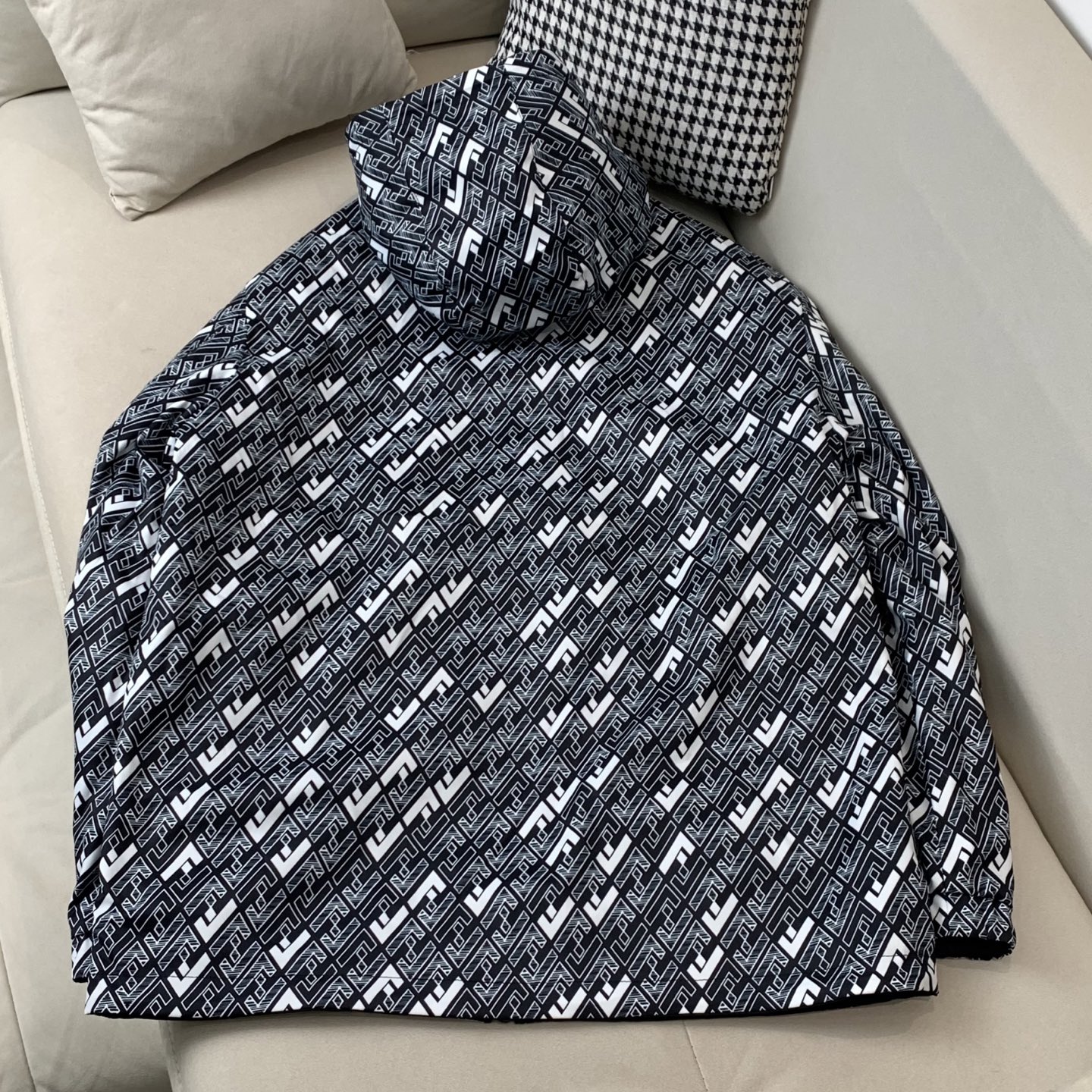 Fendi Jacket M-xxxl