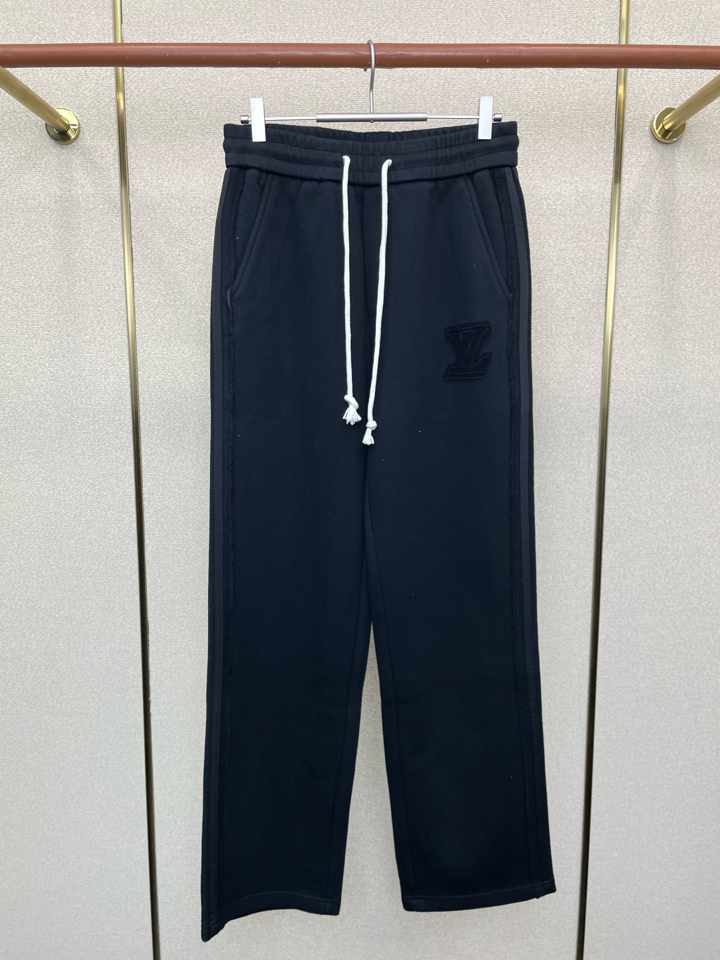 Louis Vuitton Basic Clothing S-m-l-xl