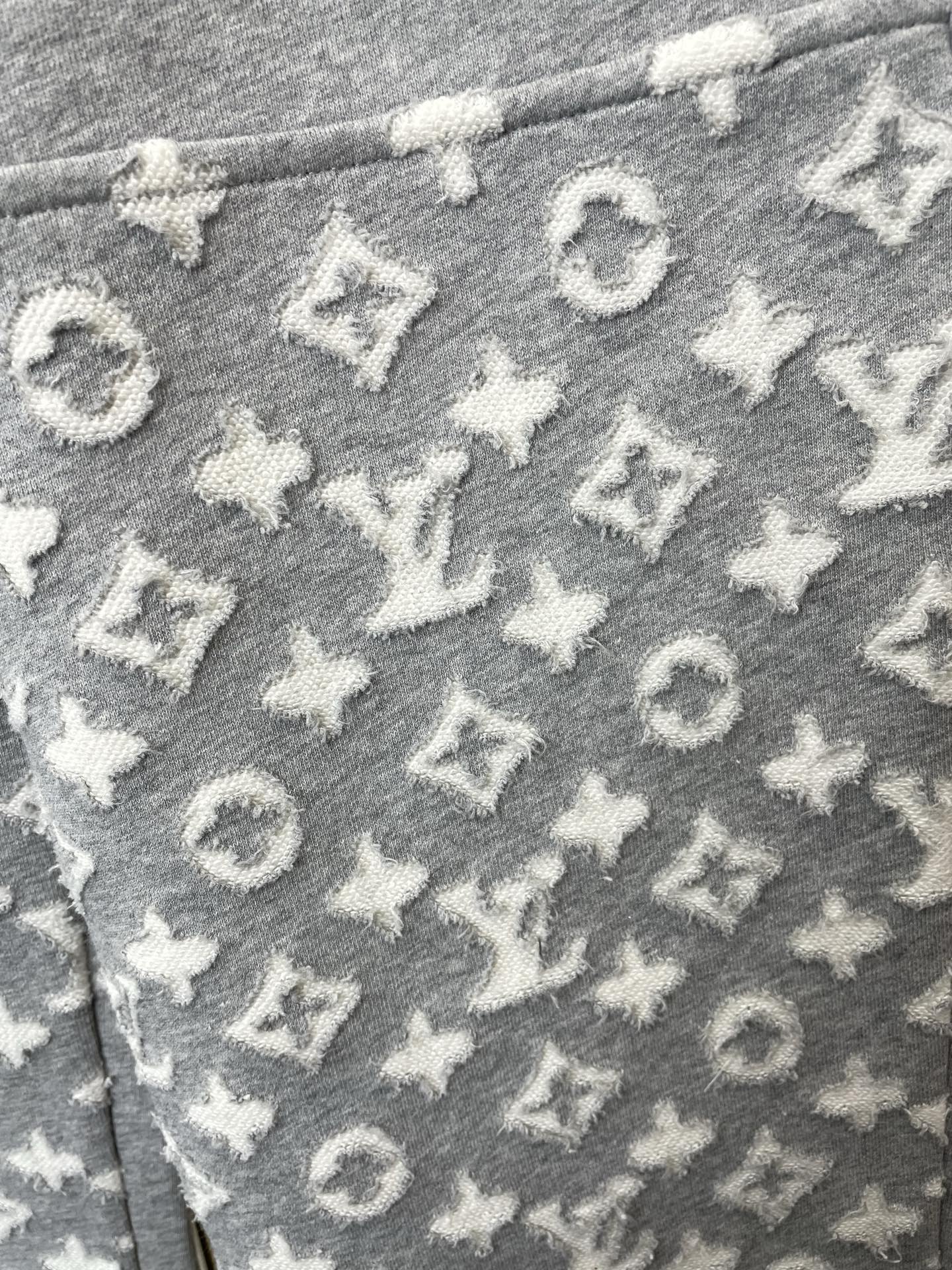 Louis Vuitton Basic Clothing S-m-l-xl