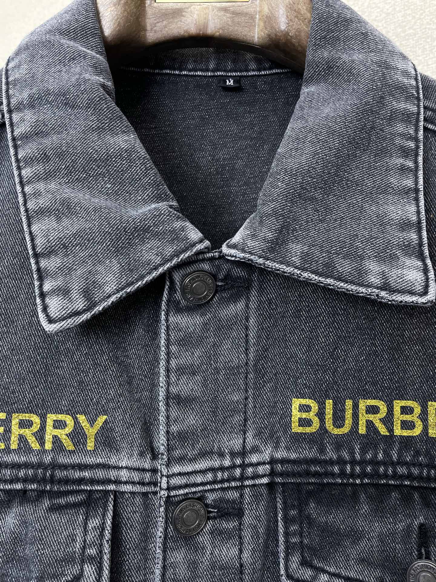 Burberry Male Vest M-xl