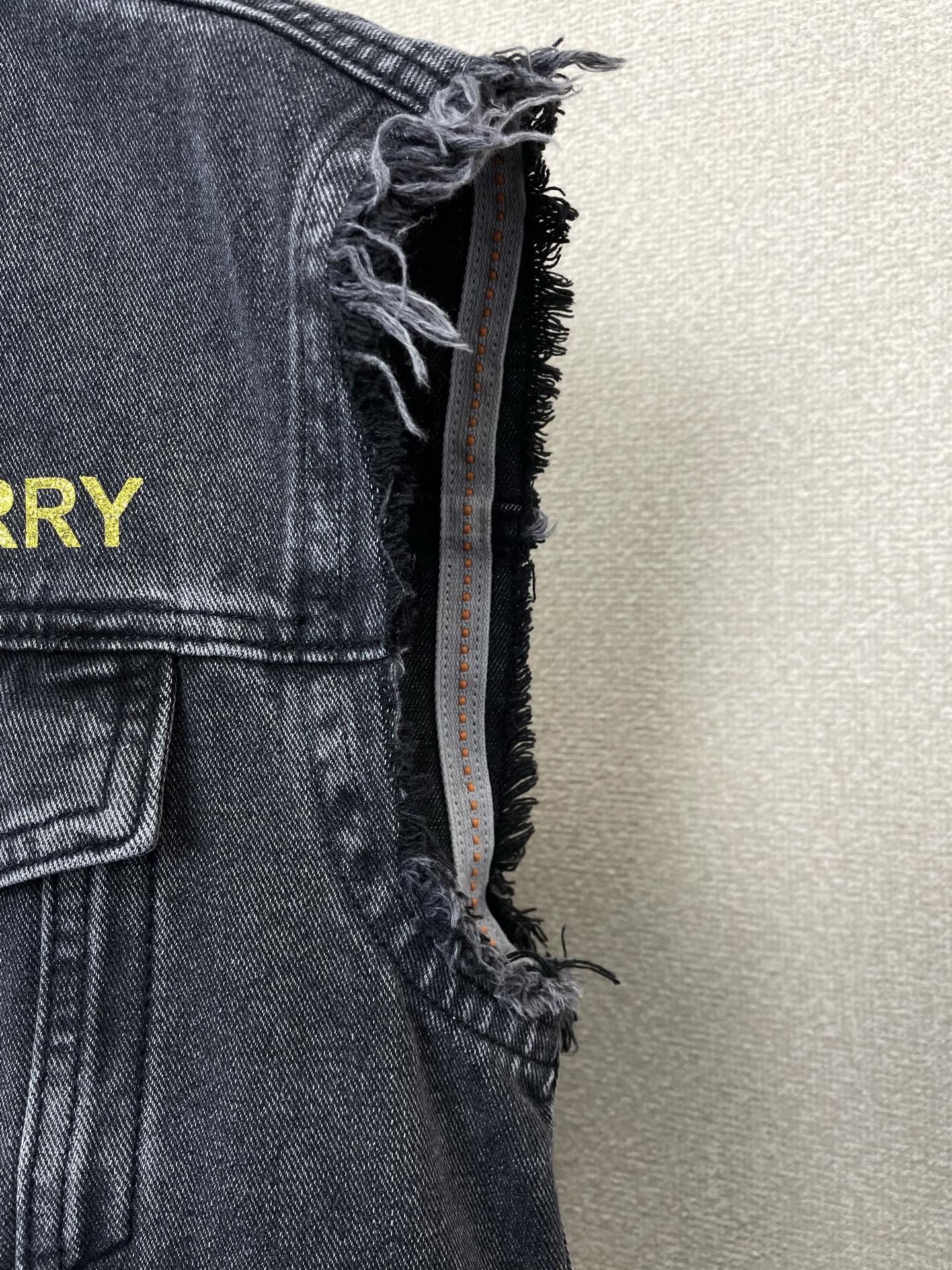 Burberry Male Vest M-xl