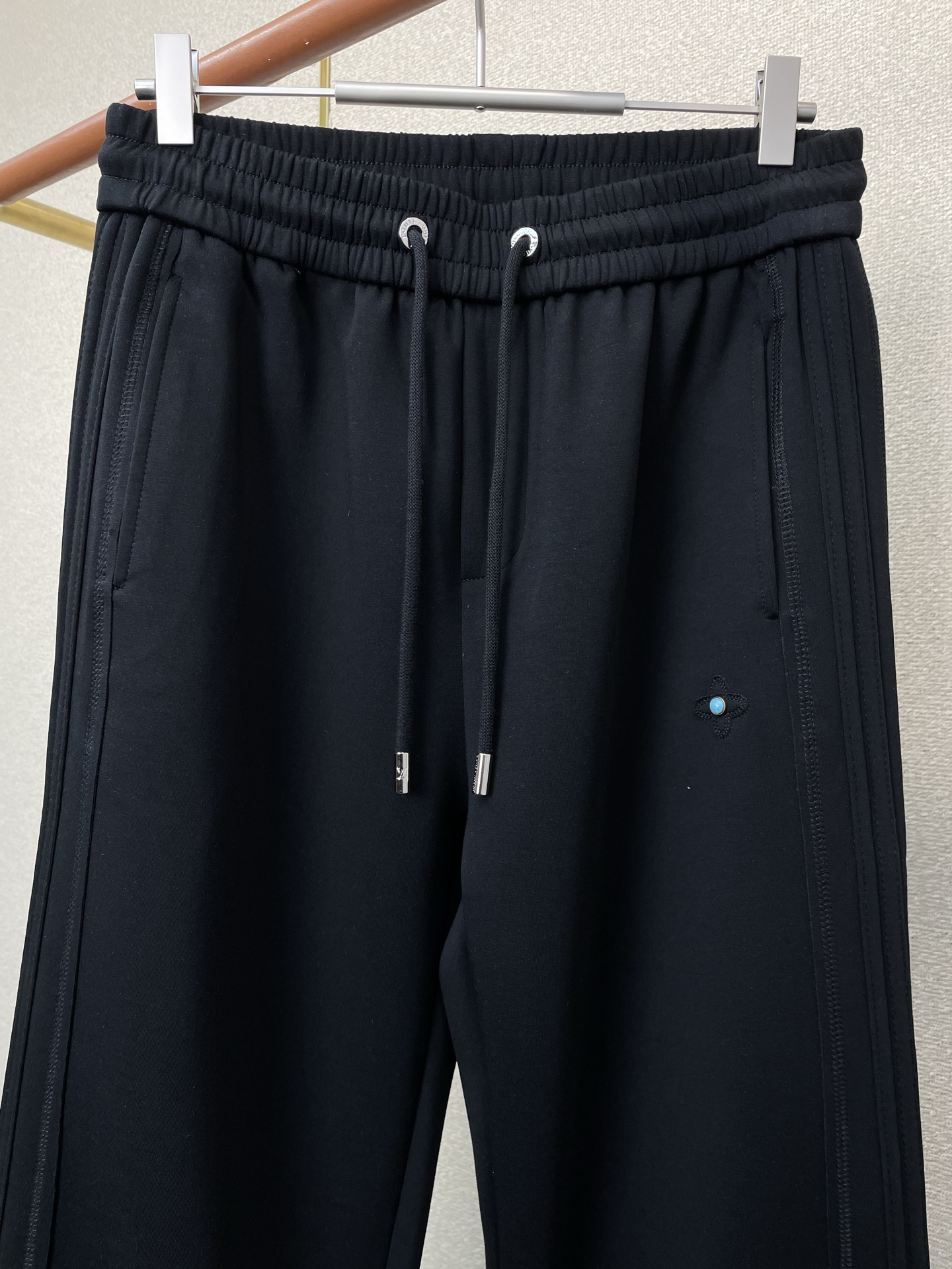 Louis Vuitton Basic Clothing S-m-l-xl