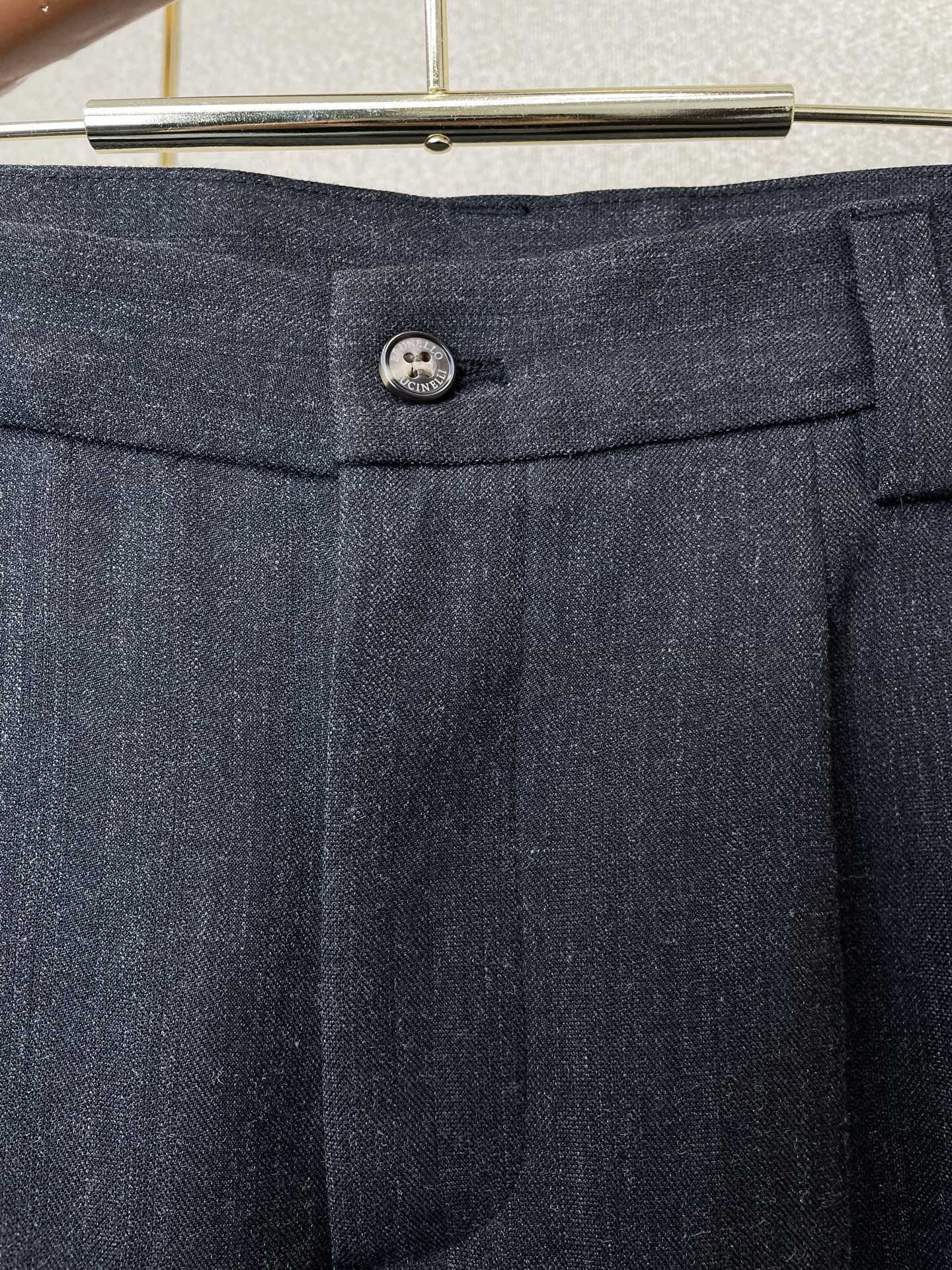 Brunello Cucinelli Basic Clothing L