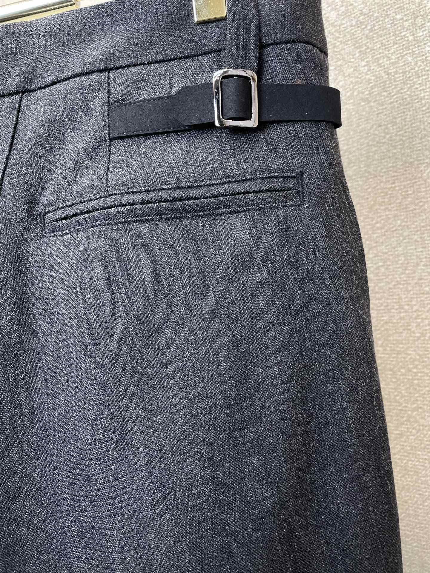 Brunello Cucinelli Basic Clothing L