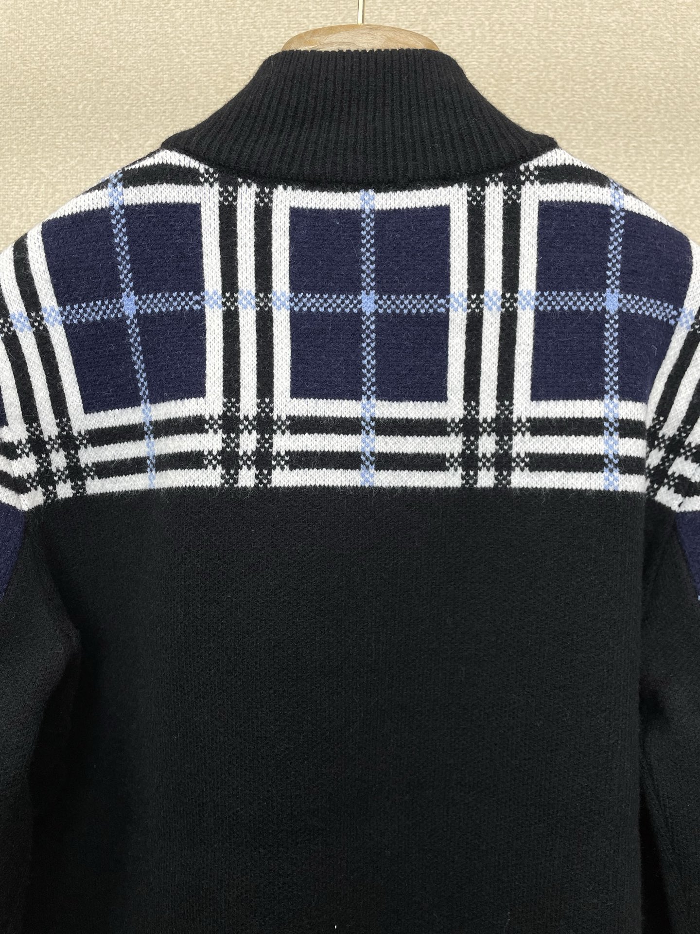Burberry Male Basic Clothing