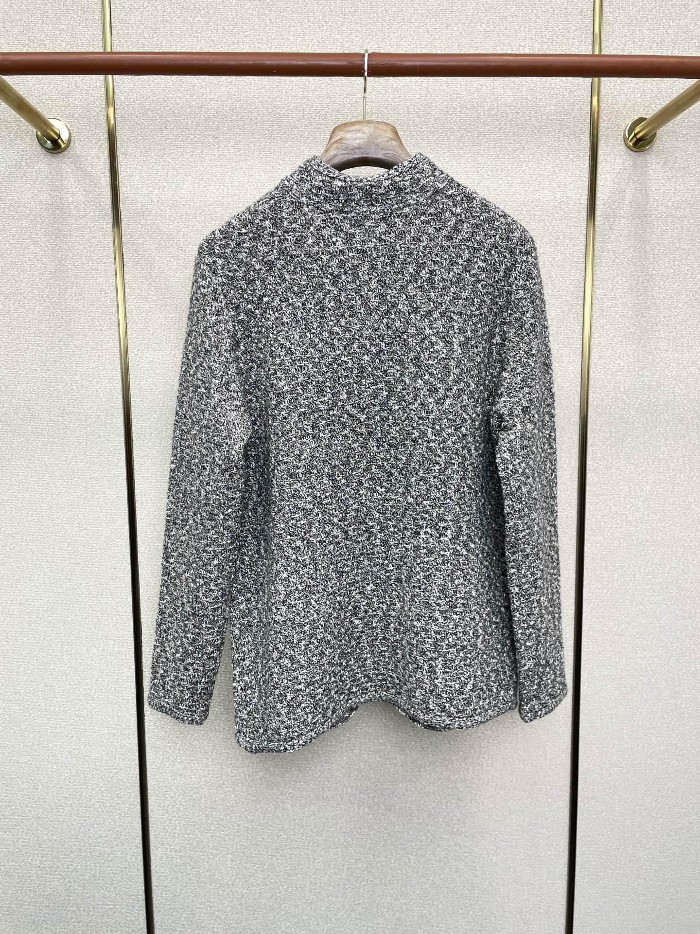 Chanel Male Basic Clothing L