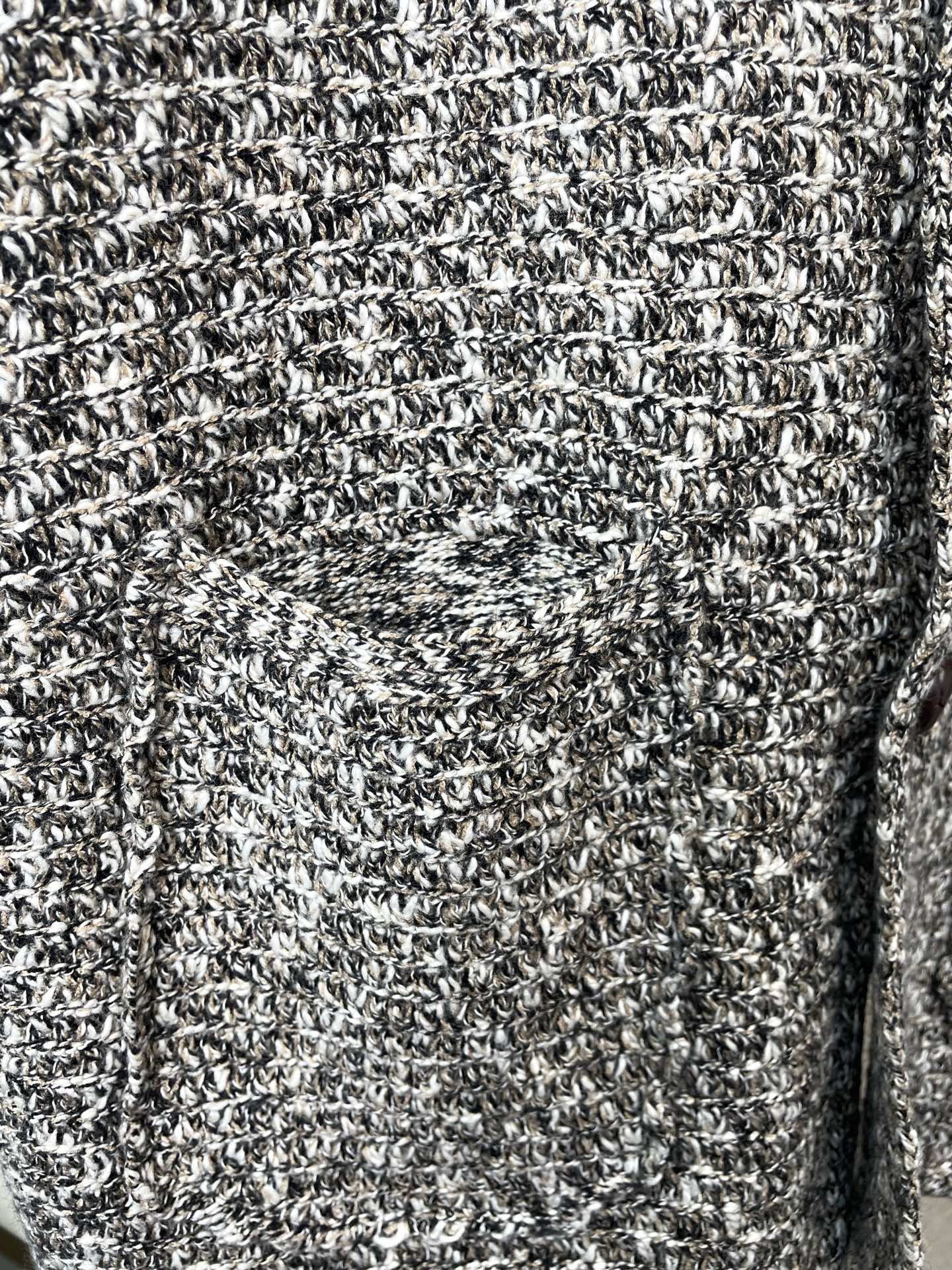 Chanel Male Basic Clothing L