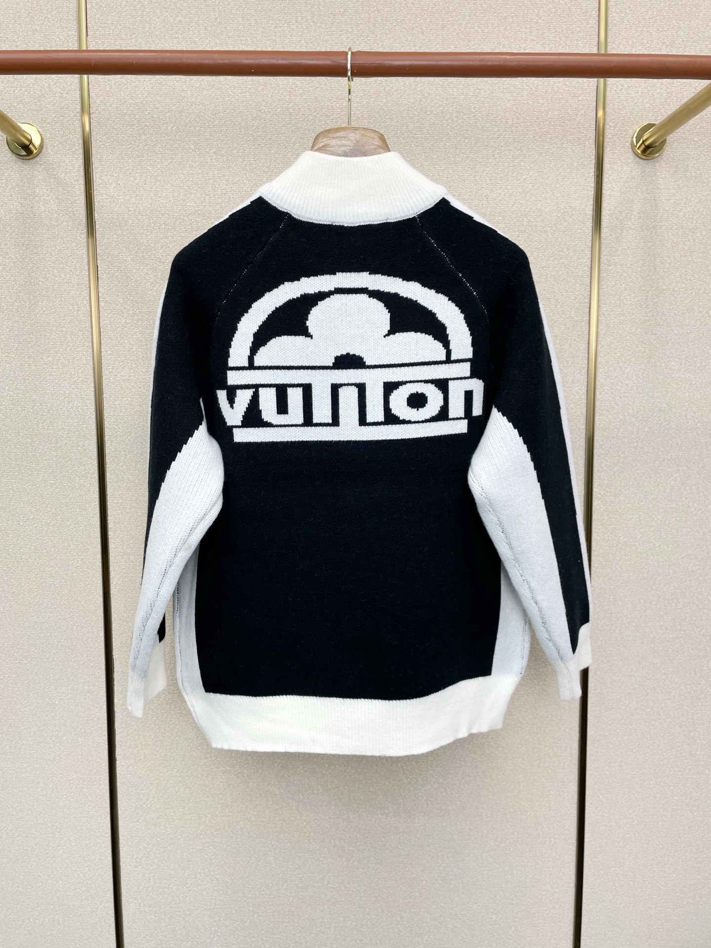 Louis Vuitton Male Basic Clothing S-l