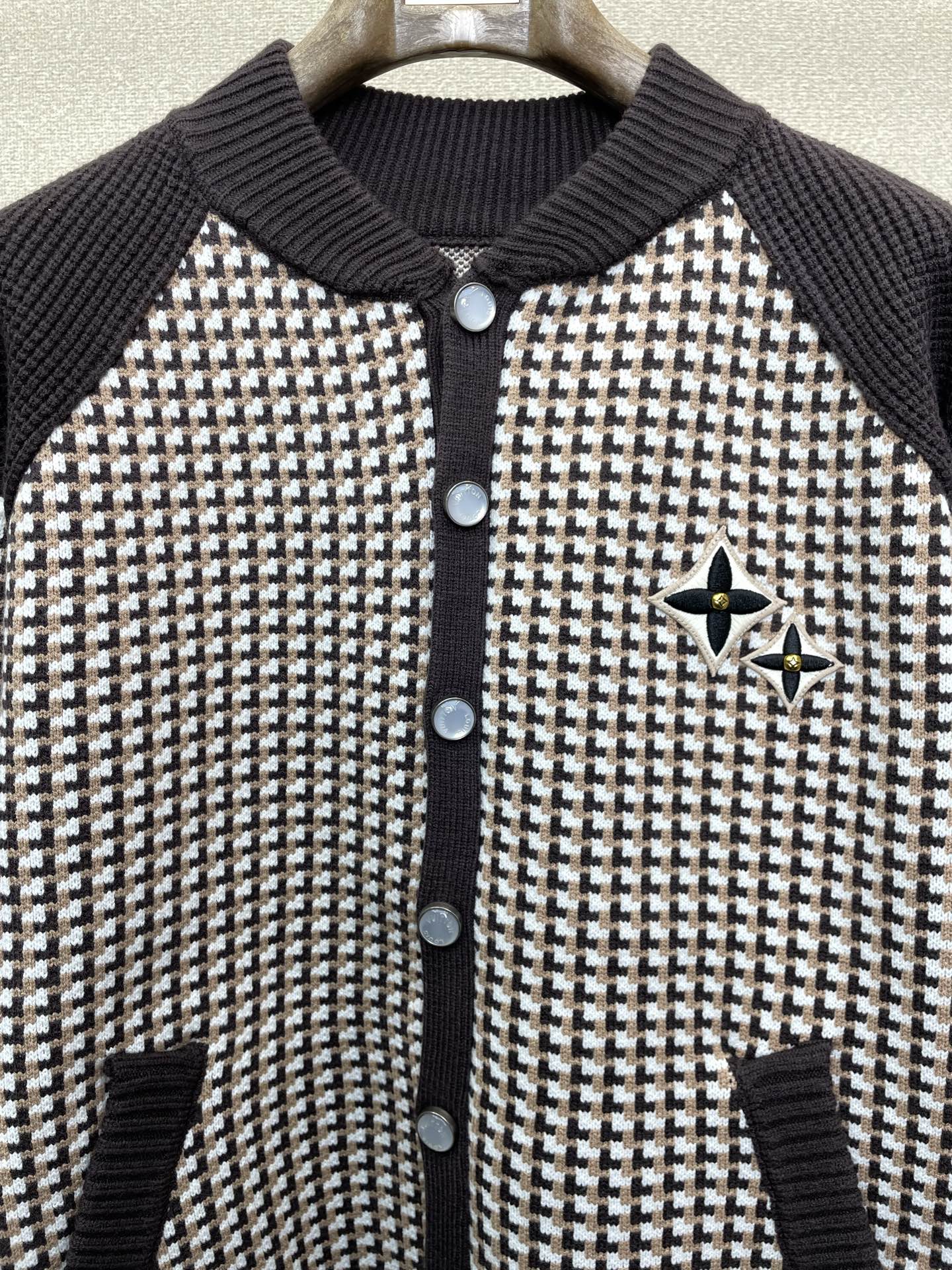 Louis Vuitton Male Basic Clothing S-l