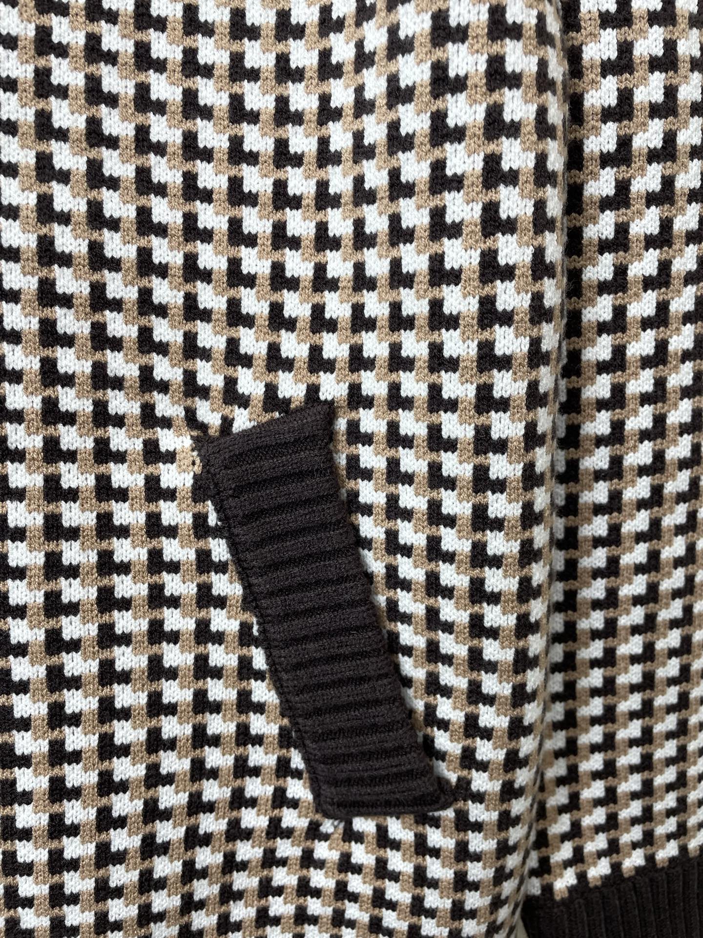 Louis Vuitton Male Basic Clothing S-l